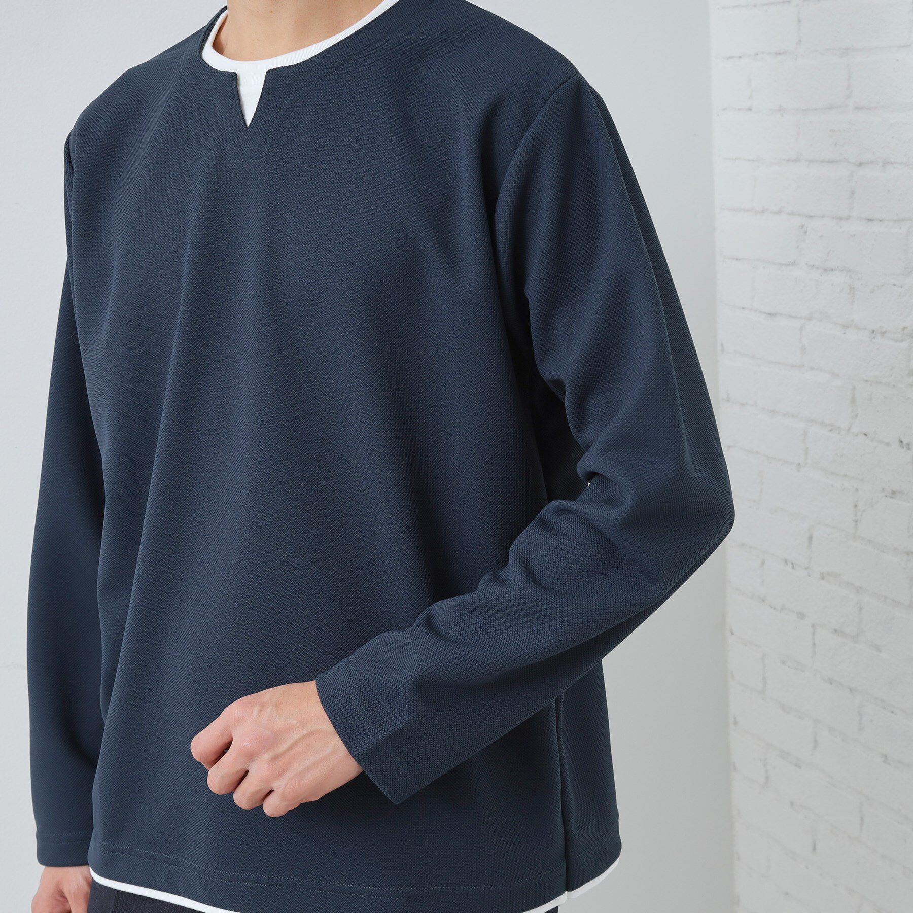 THE SHOP TK「【1枚で手抜きに見えない】キーネック フェイクレイヤード長袖Tシャツ」|Tシャツ・カットソー|