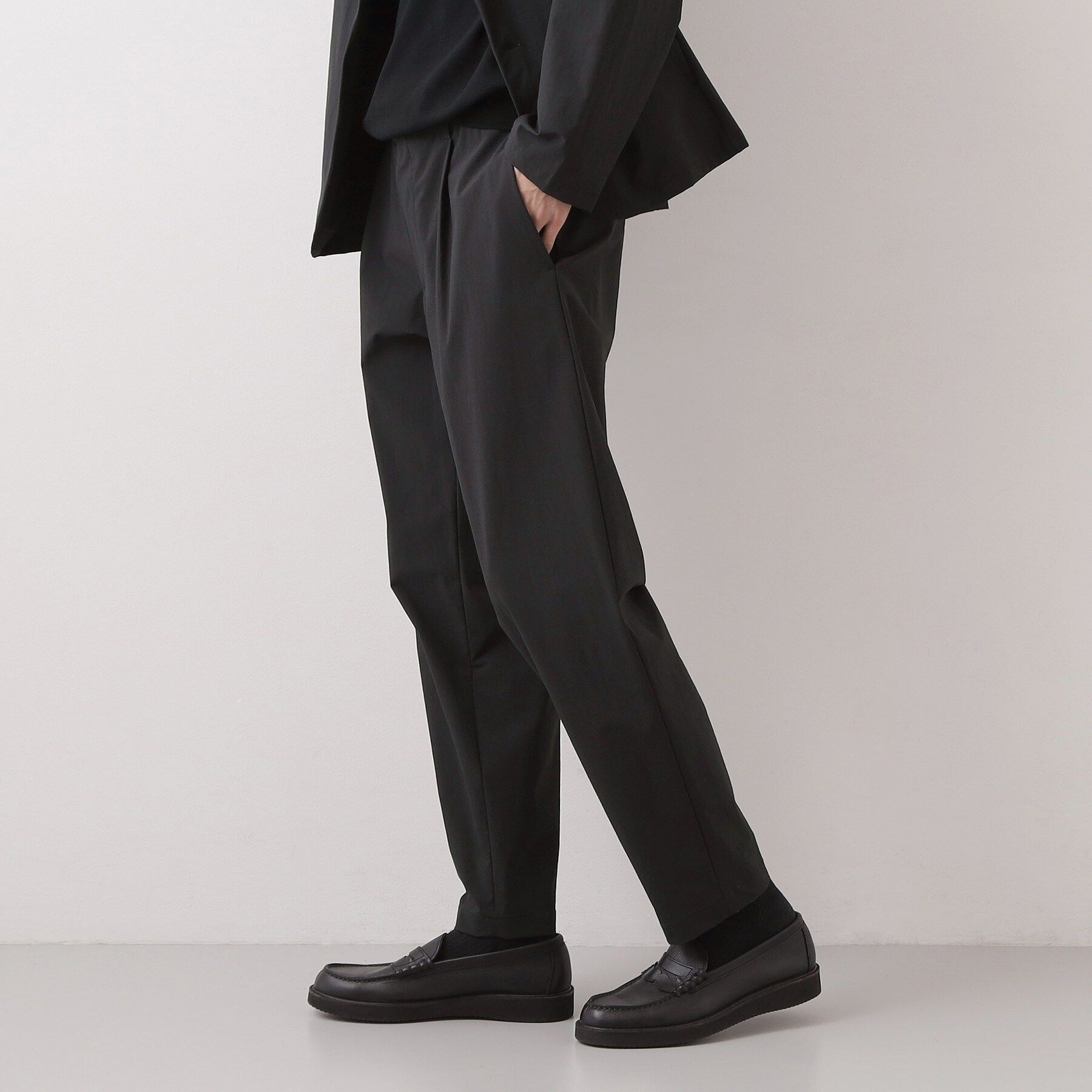 THE SHOP TK「《KURO》コーデュラナイロン  テーパードパンツ セットアップ可／防シワ／撥水／ストレッチ」|その他|