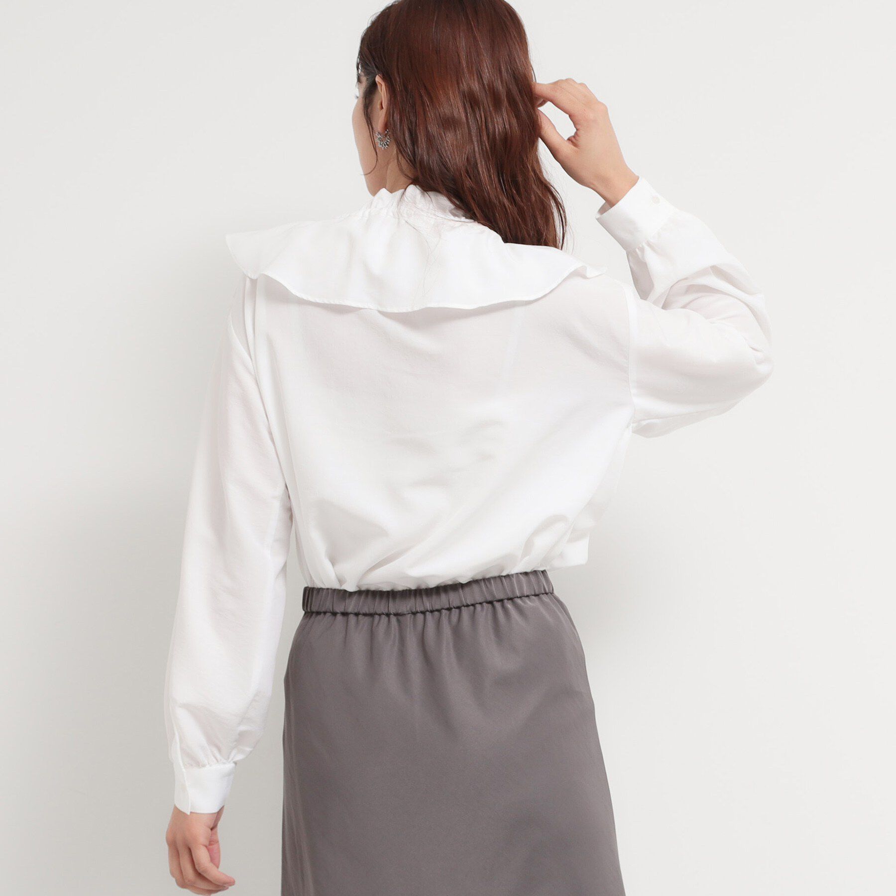 THE SHOP TK「大人のフェミニンカジュアルに エアリーフリルブラウス」|シャツ・ブラウス|