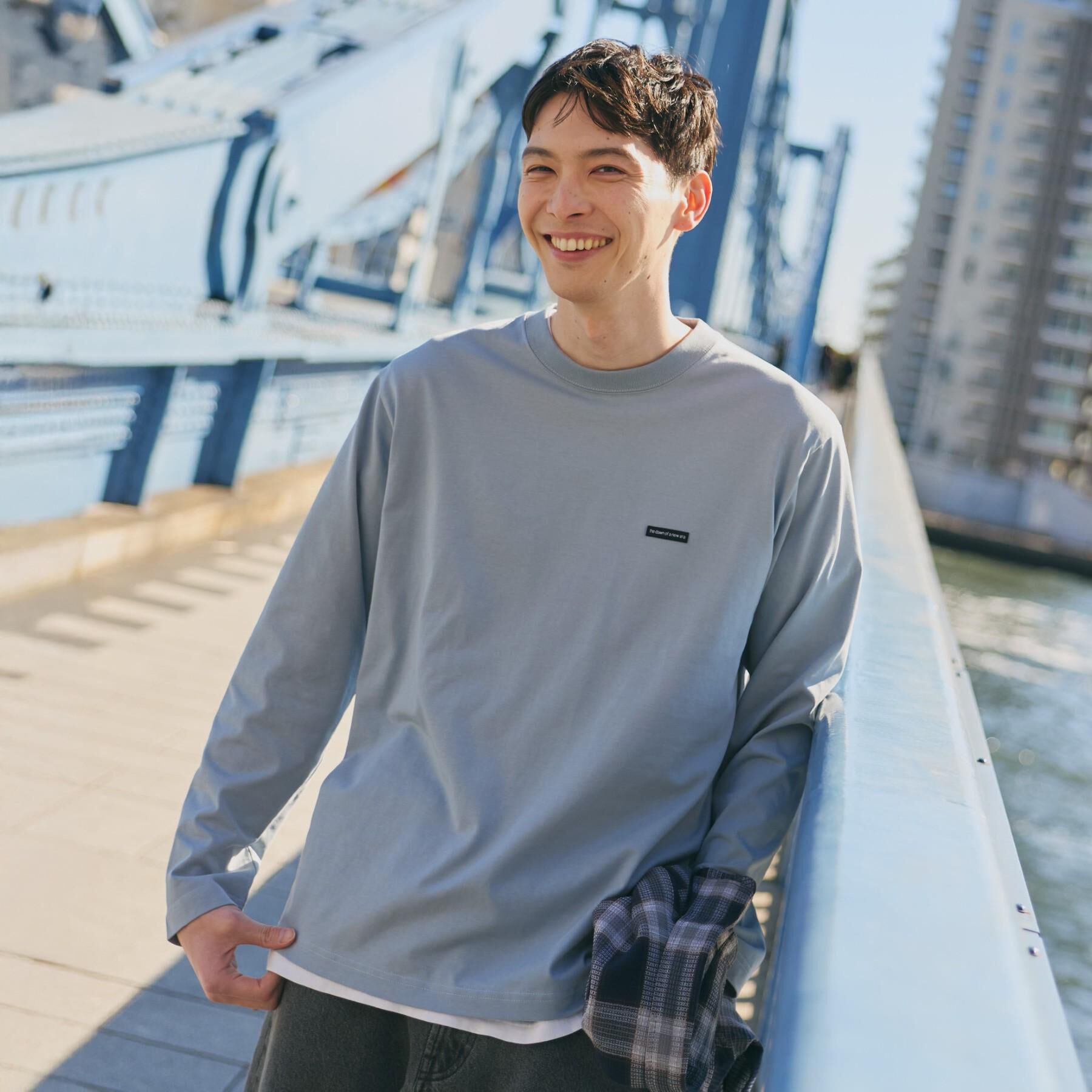 THE SHOP TK「【スタイルを選ばず着られる】ワンポイント 長袖Tシャツ 洗濯機OK/UVカット/毛玉になりにくい」|Tシャツ・カットソー|ライトグリーン(02