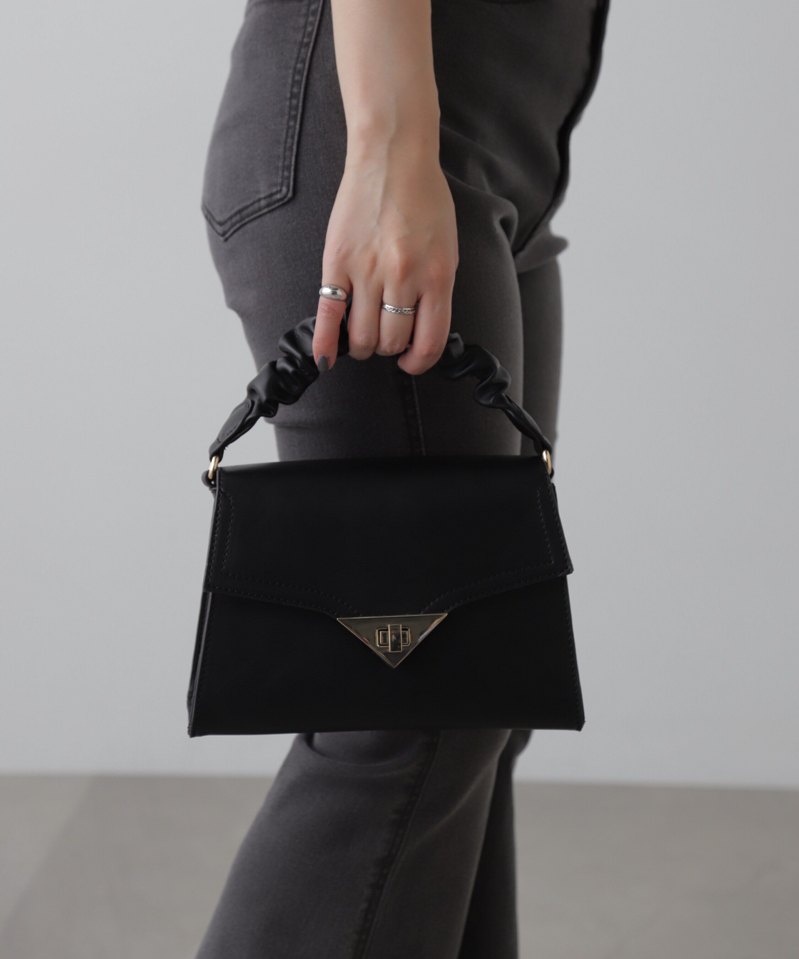  「レトロカーブバッグ」|その他|ブラック