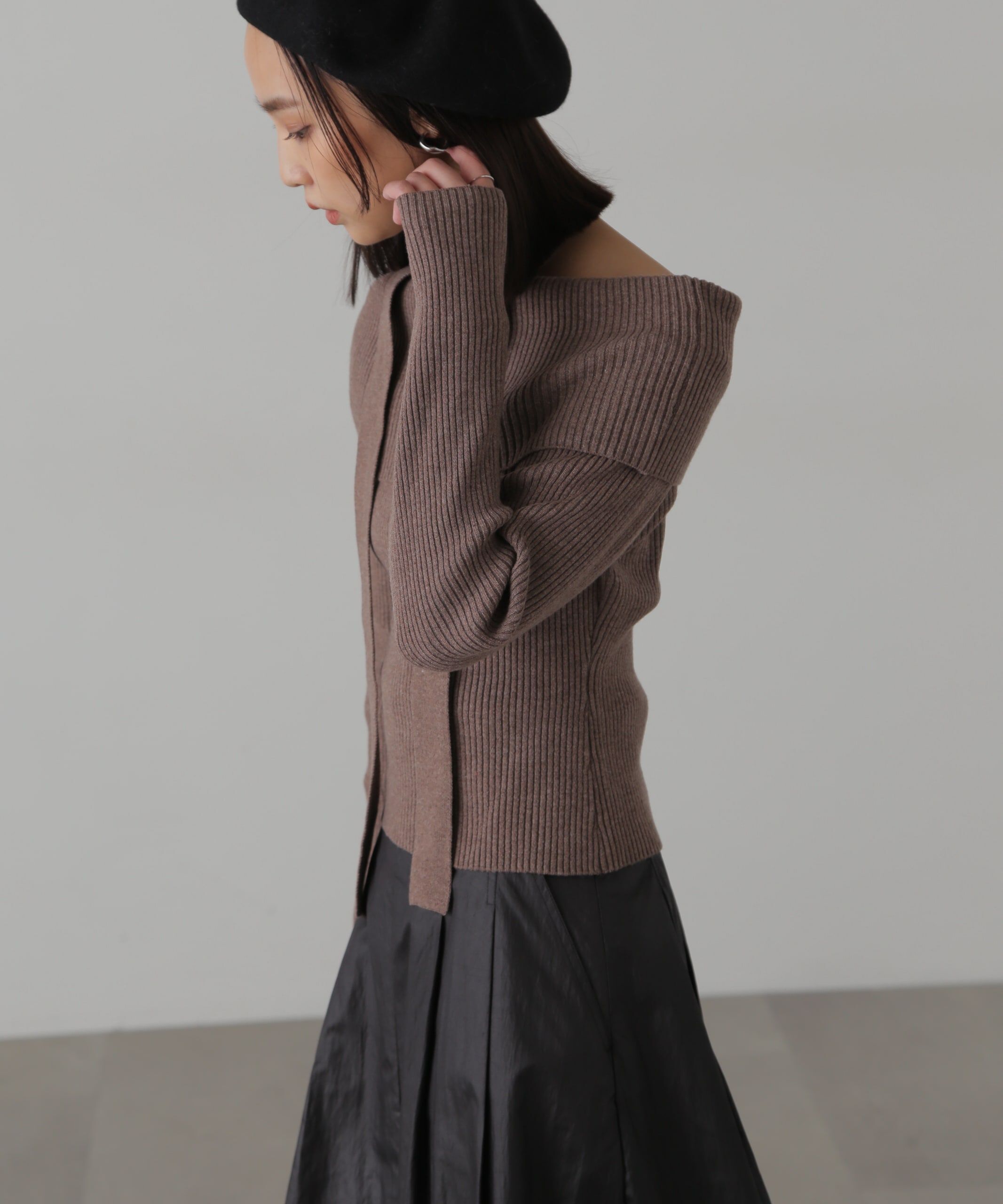  「チョーカー付きオフショルニット」|ニット・セーター|