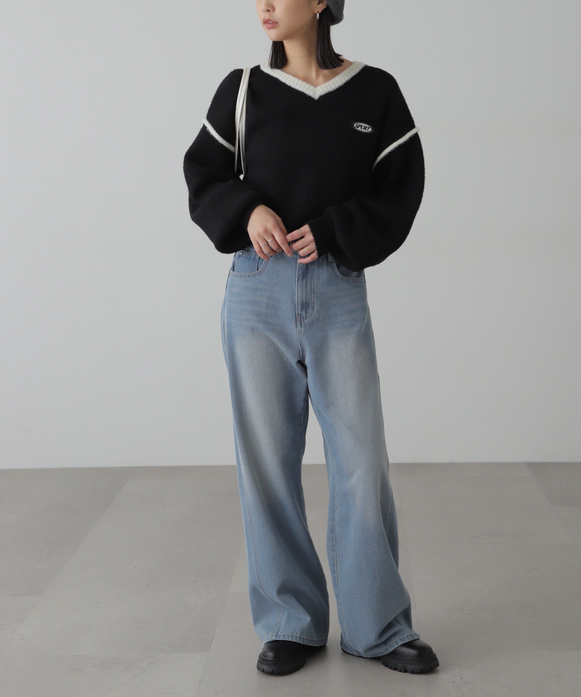  「Vネック配色ショート丈ニット」|ニット・セーター|