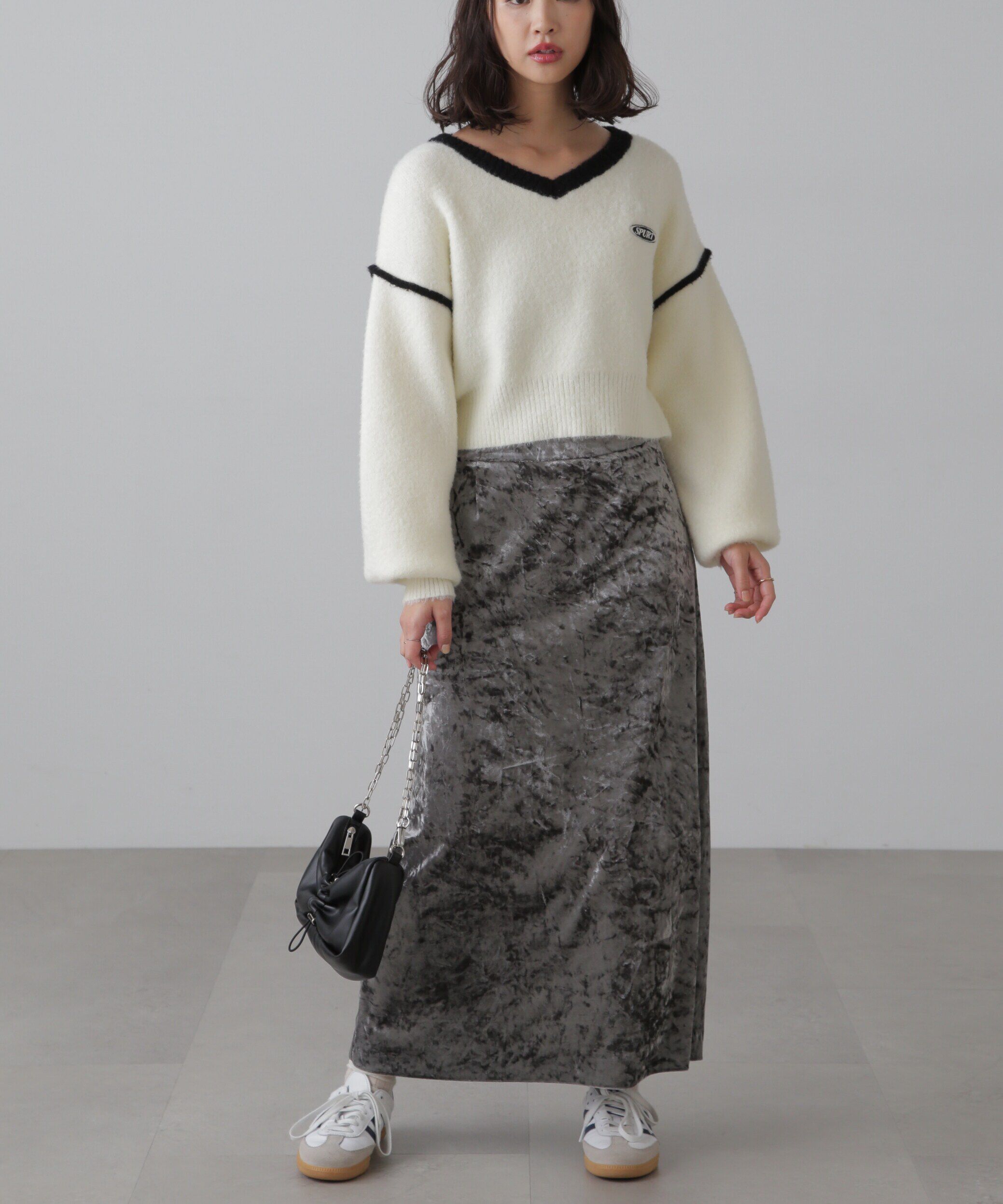  「Vネック配色ショート丈ニット」|ニット・セーター|