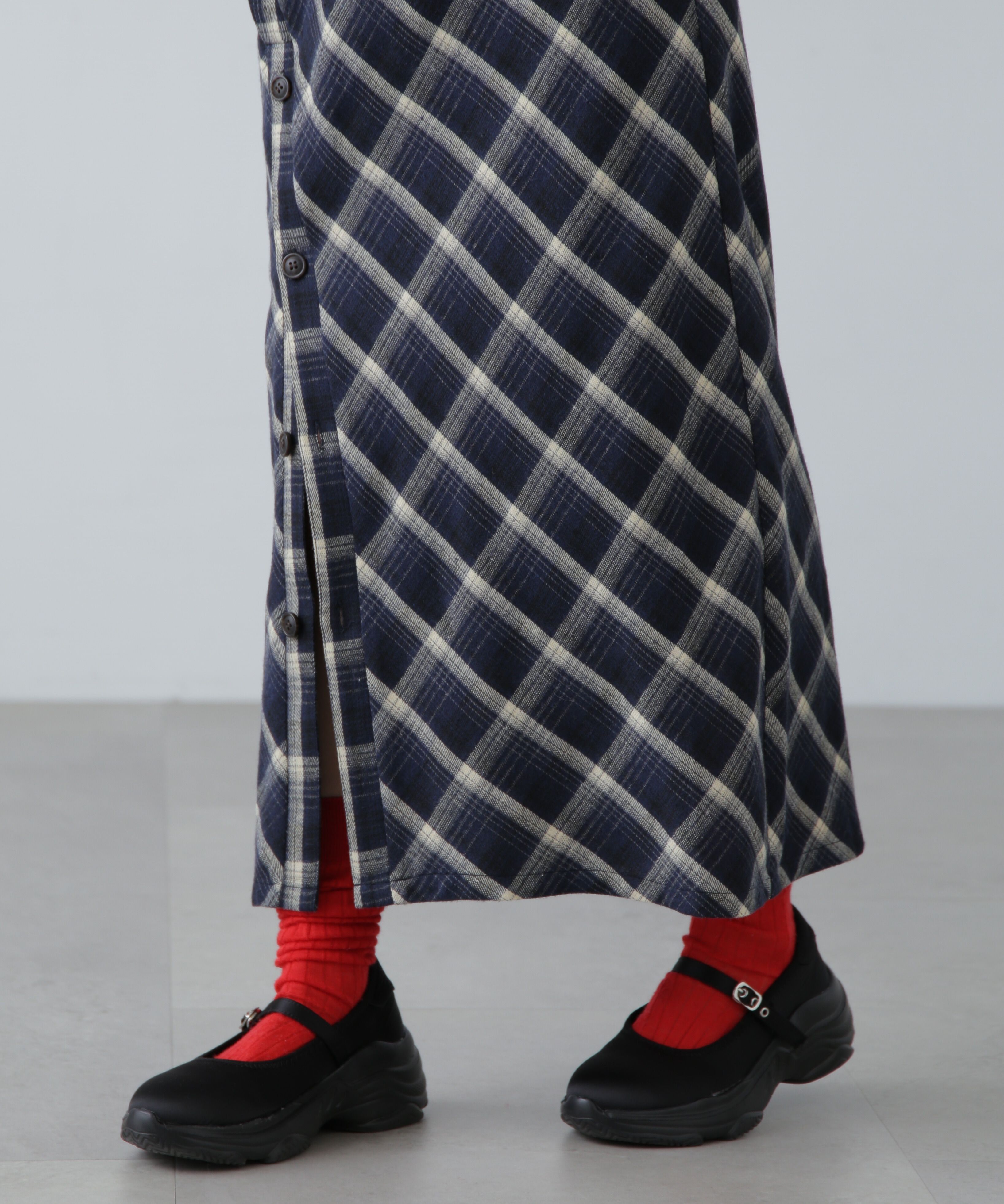  「ボタンスリットチェックキャミワンピース」|ワンピース|