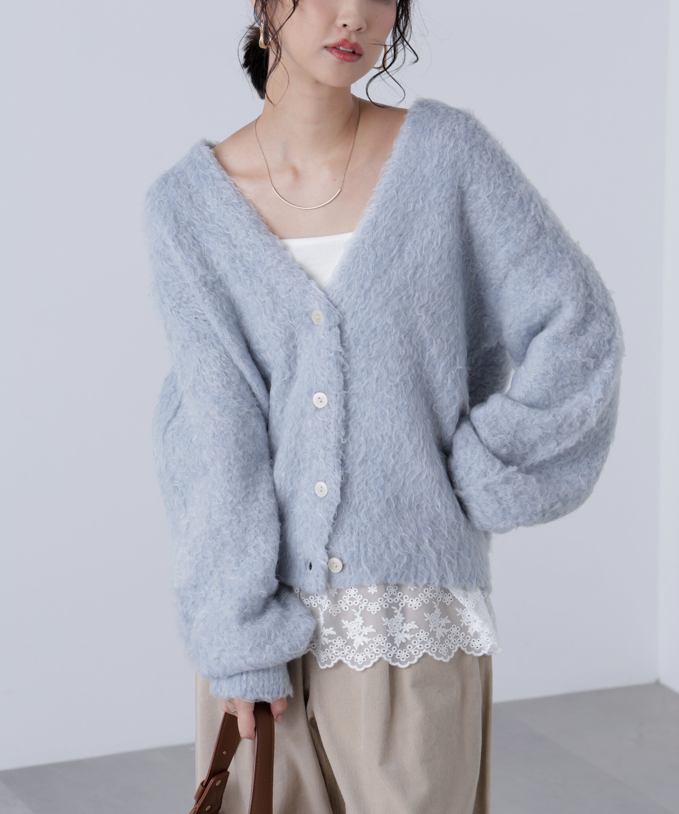  「ウェーブ起毛Vネックカーディガン」|ニット・セーター|