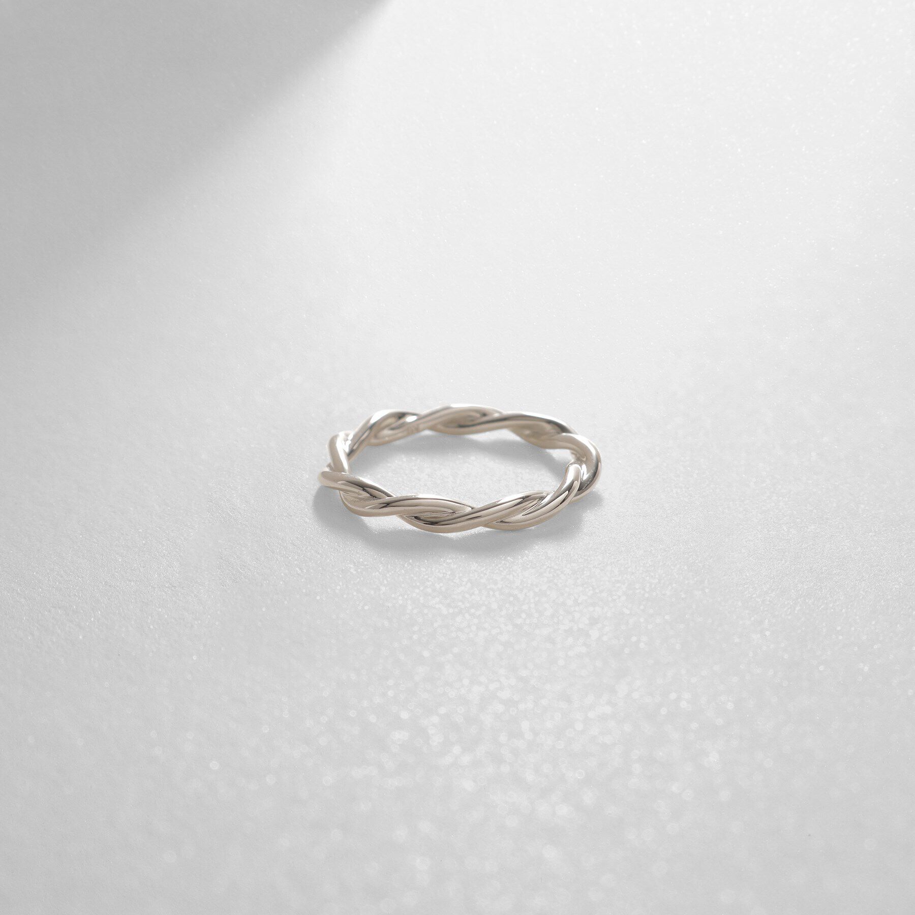 COCOSHNIK ONKITSCH「シルバー ラインリング ツイストストリング」|リング|シルバー(600)