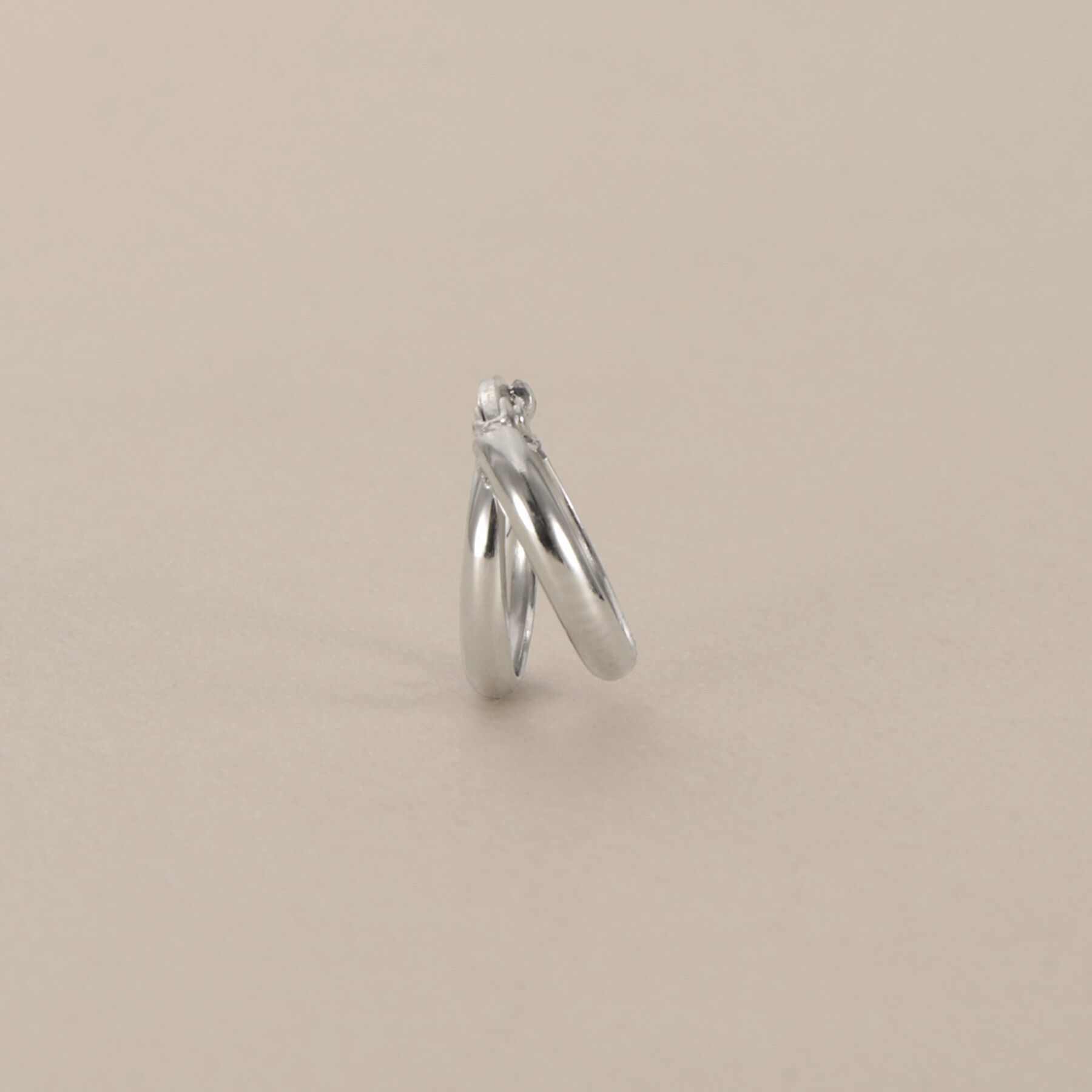 COCOSHNIK「プラチナ 甲丸スプリット フープピアス」|ピアス|