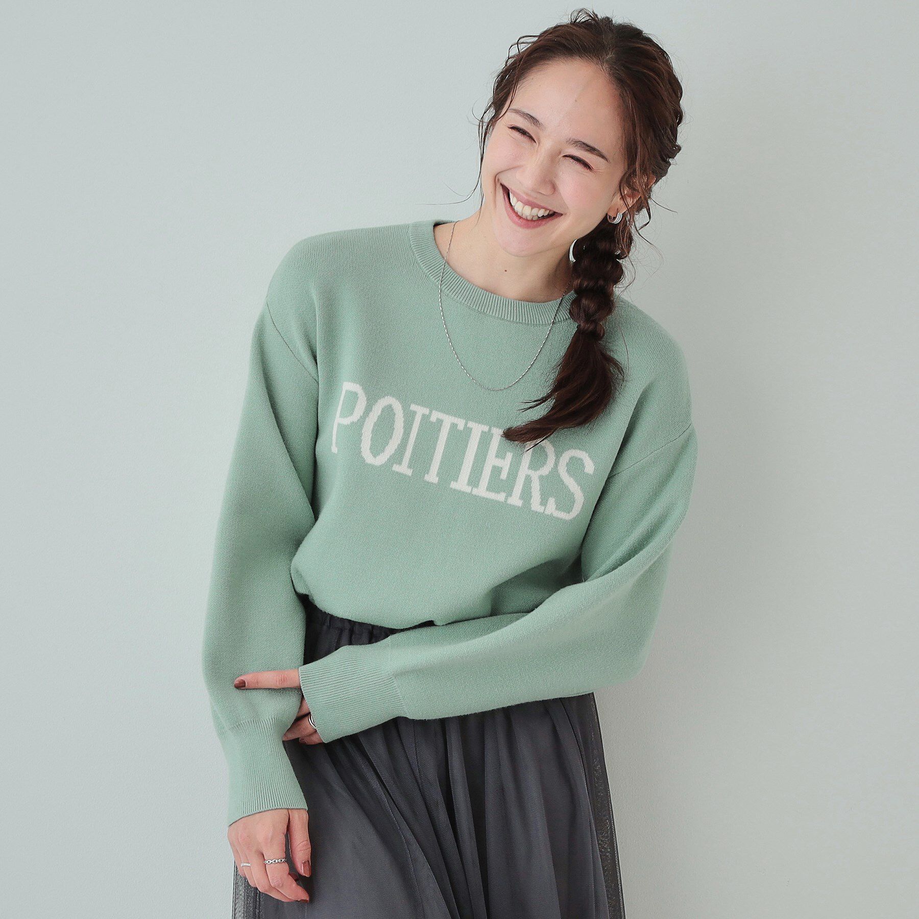 SHOO･LA･RUE「【洗える/ちくちくしにくい/静電気軽減】スウェットライク ロゴニット」|ニット・セーター|ミントブルー(021