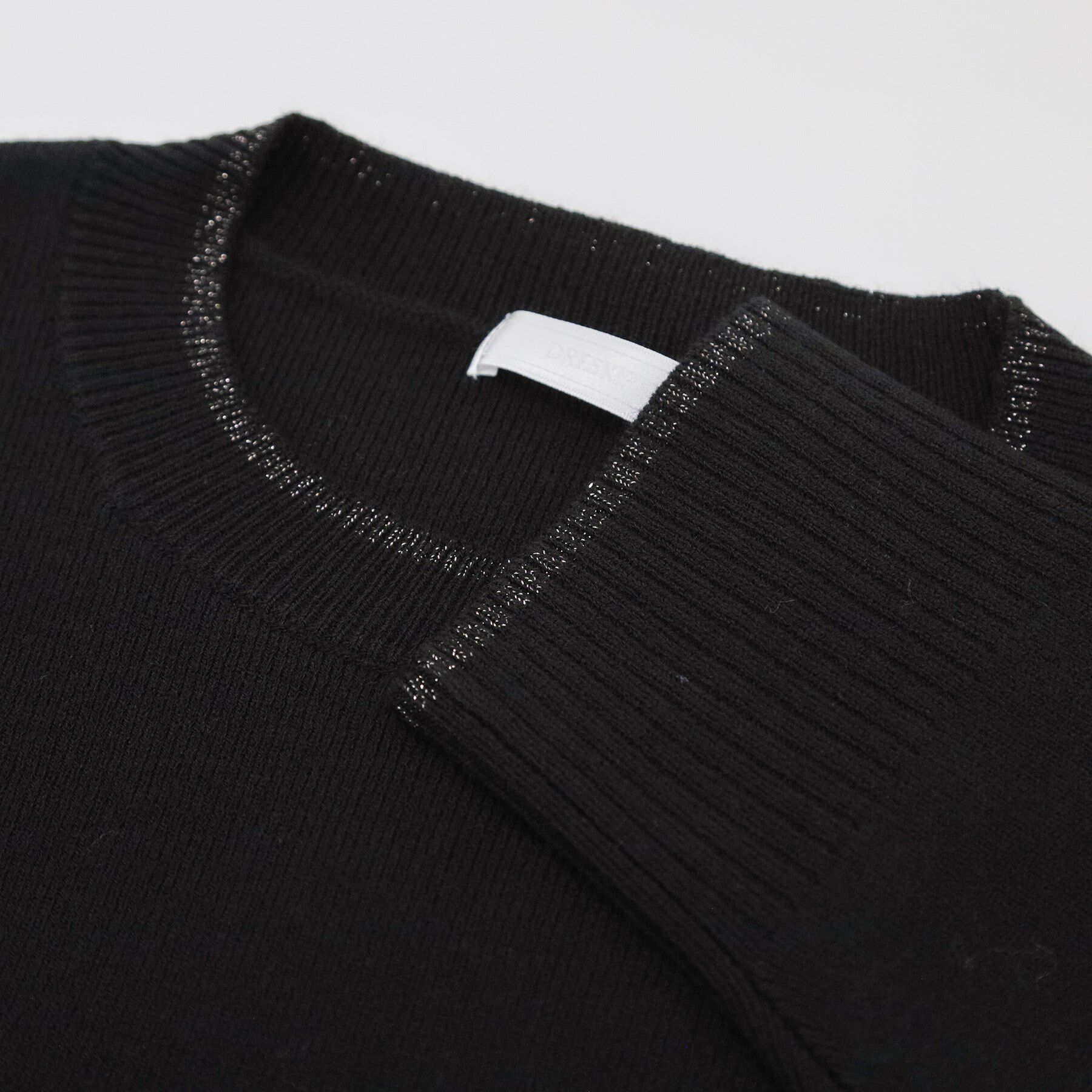 SHOO･LA･RUE「【洗濯機可/セットアップ可/毛玉になりにくい】さりげないラメ使いで差をつける クルーネックニット」|ニット・セーター|