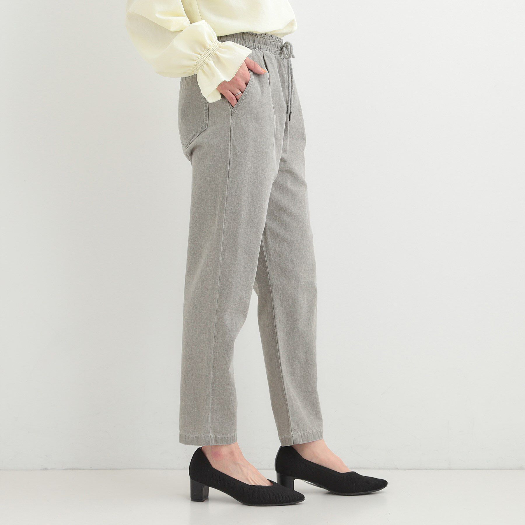 SHOO･LA･RUE「【ライトオンスデニム/S-LL】柔らからくらく イージーデニムテーパードパンツ」|デニム|