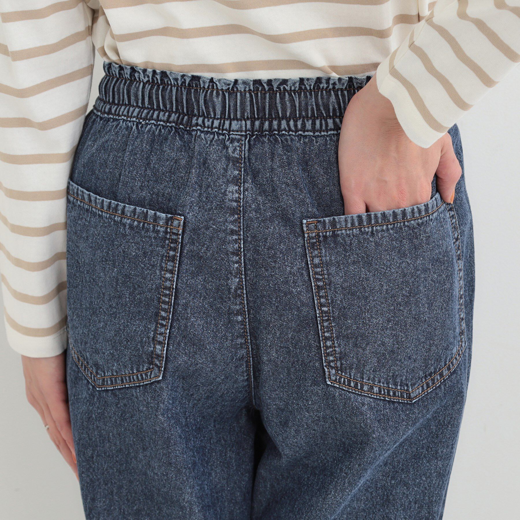 SHOO･LA･RUE「【ライトオンスデニム/S-LL】柔らからくらく イージーデニムテーパードパンツ」|デニム|