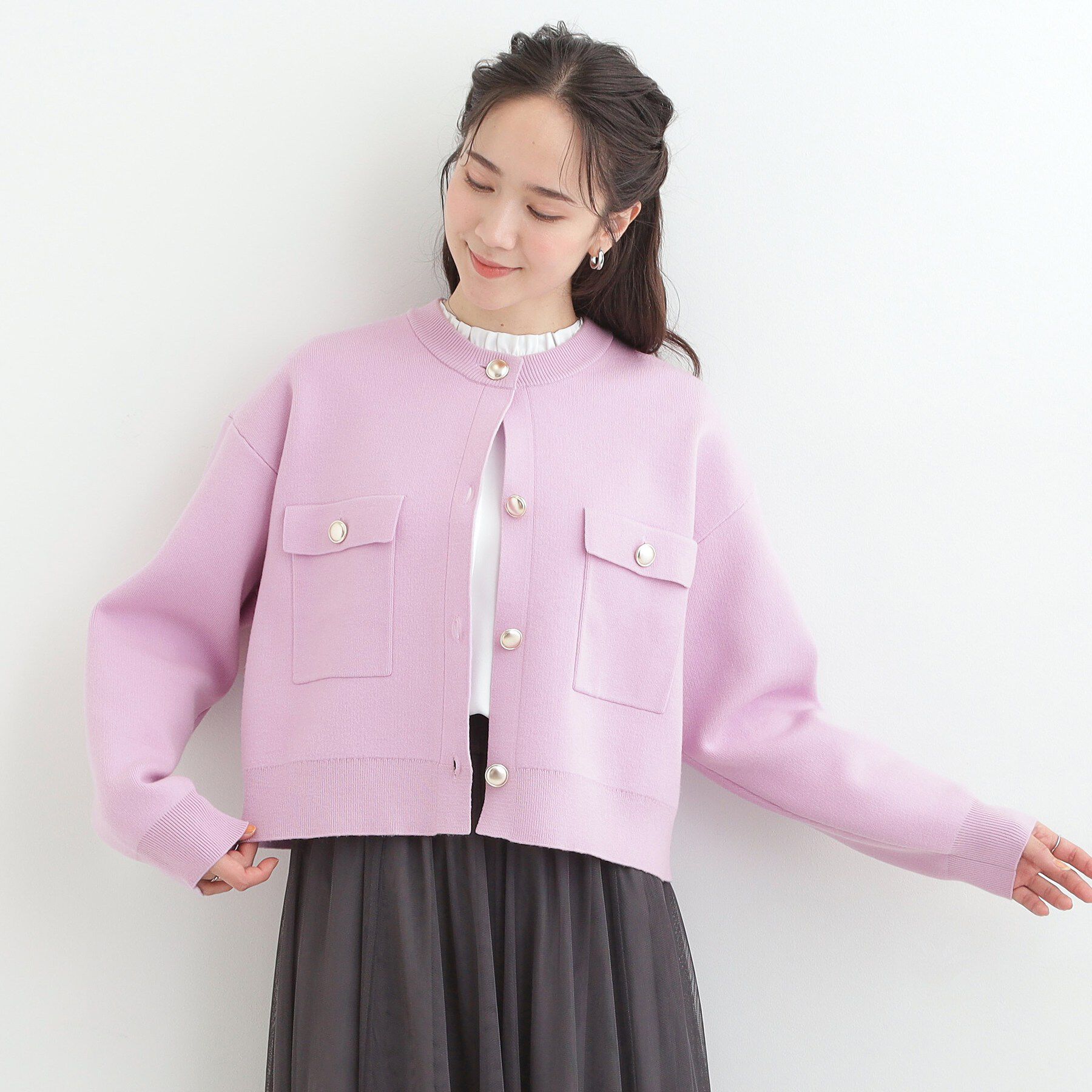 SHOO･LA･RUE「【洗濯機可/S-LL】金ボタンが華やかさを演出 ニットカーディガン」|カーディガン|