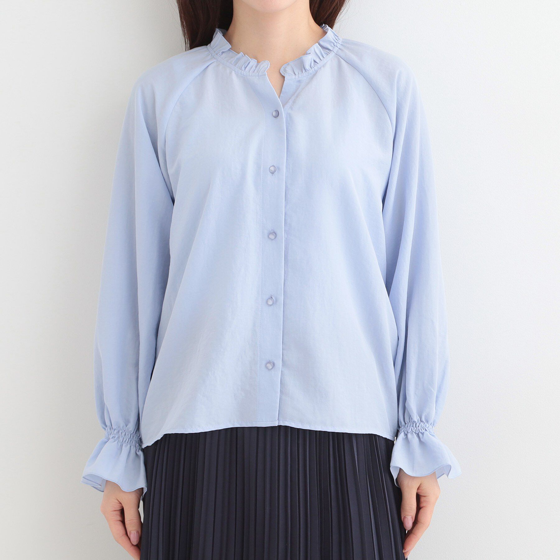 SHOO･LA･RUE「【洗濯後しわになりにくい/S-LL/UV】大人上品な フリル襟ブラウス」|シャツ・ブラウス|