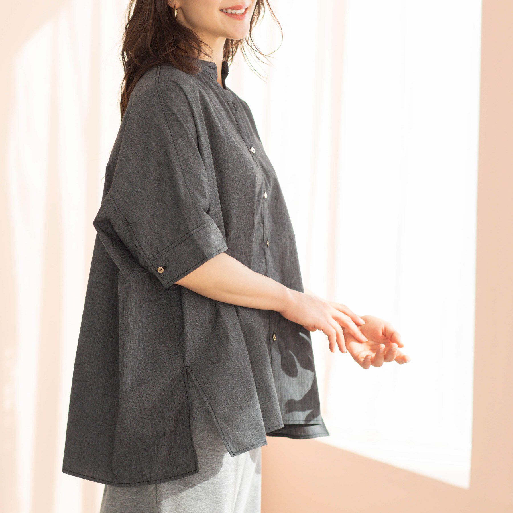 SHOO･LA･RUE「【体型カバー/洗濯機可】インせず着られる　デニムライクシャツ」|シャツ・ブラウス|