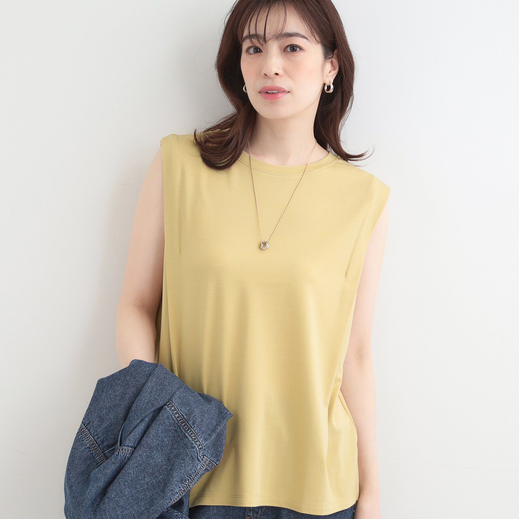 SHOO･LA･RUE「【UVカット/接触冷感】とろみタックノースリーブトップス」|Tシャツ・カットソー|ライトイエロー(03