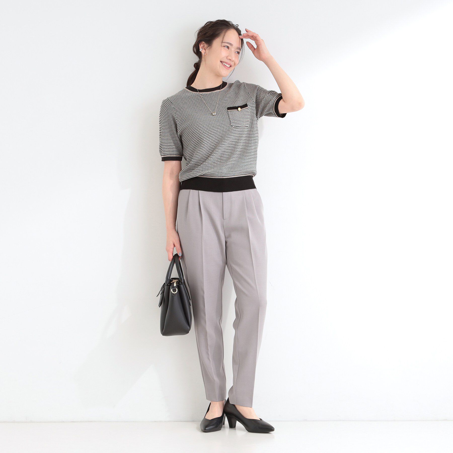 SHOO･LA･RUE「【洗濯機可/S-LL】金ボタンが上品 カノコ編み配色クルーネックニット」|ニット・セーター|