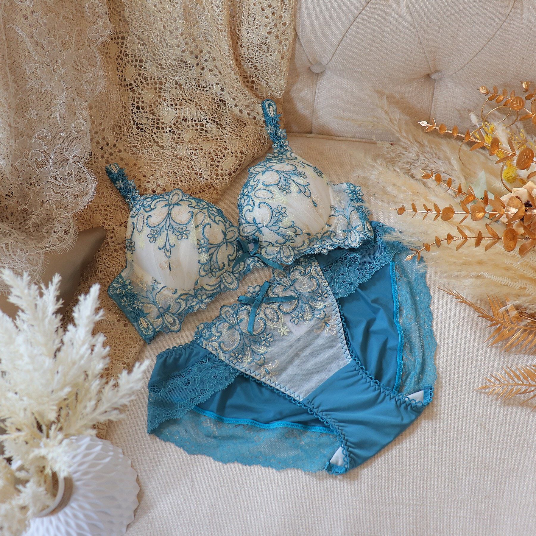 Risa Magli「スカイラー ブラジャー（B-D）＜V Make Type＞」|インナー|