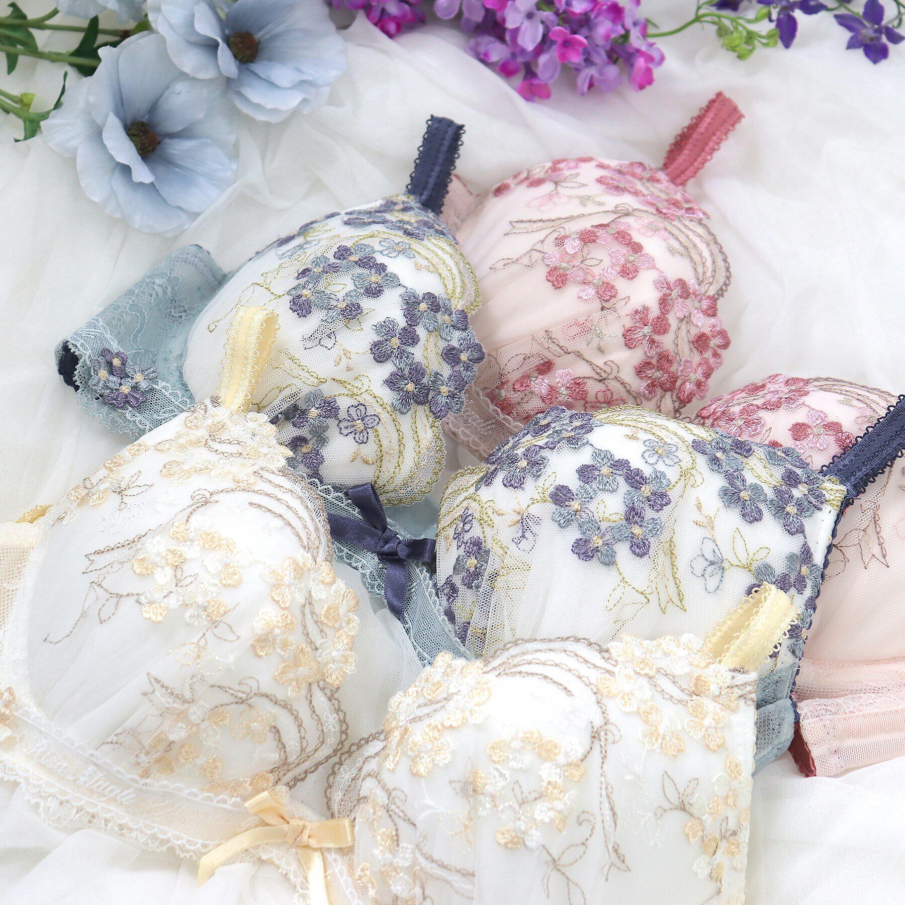 Risa Magli「クラーラ ブラジャー（B-D）＜リサマリ ミラクル谷間ブラ＞」|インナー|