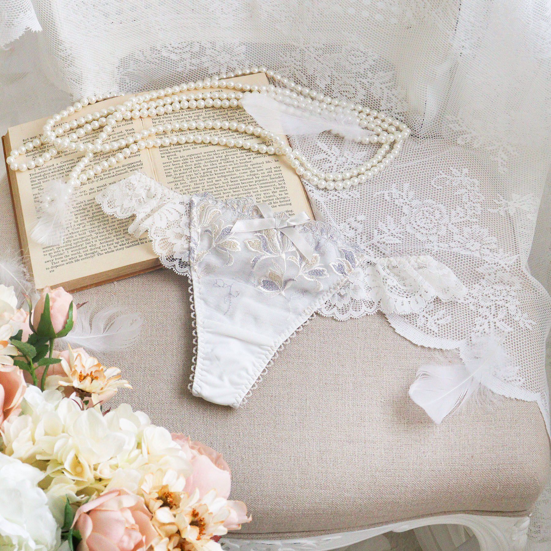 Risa Magli「リーゼル Tバック」|インナー|アイボリー(004)