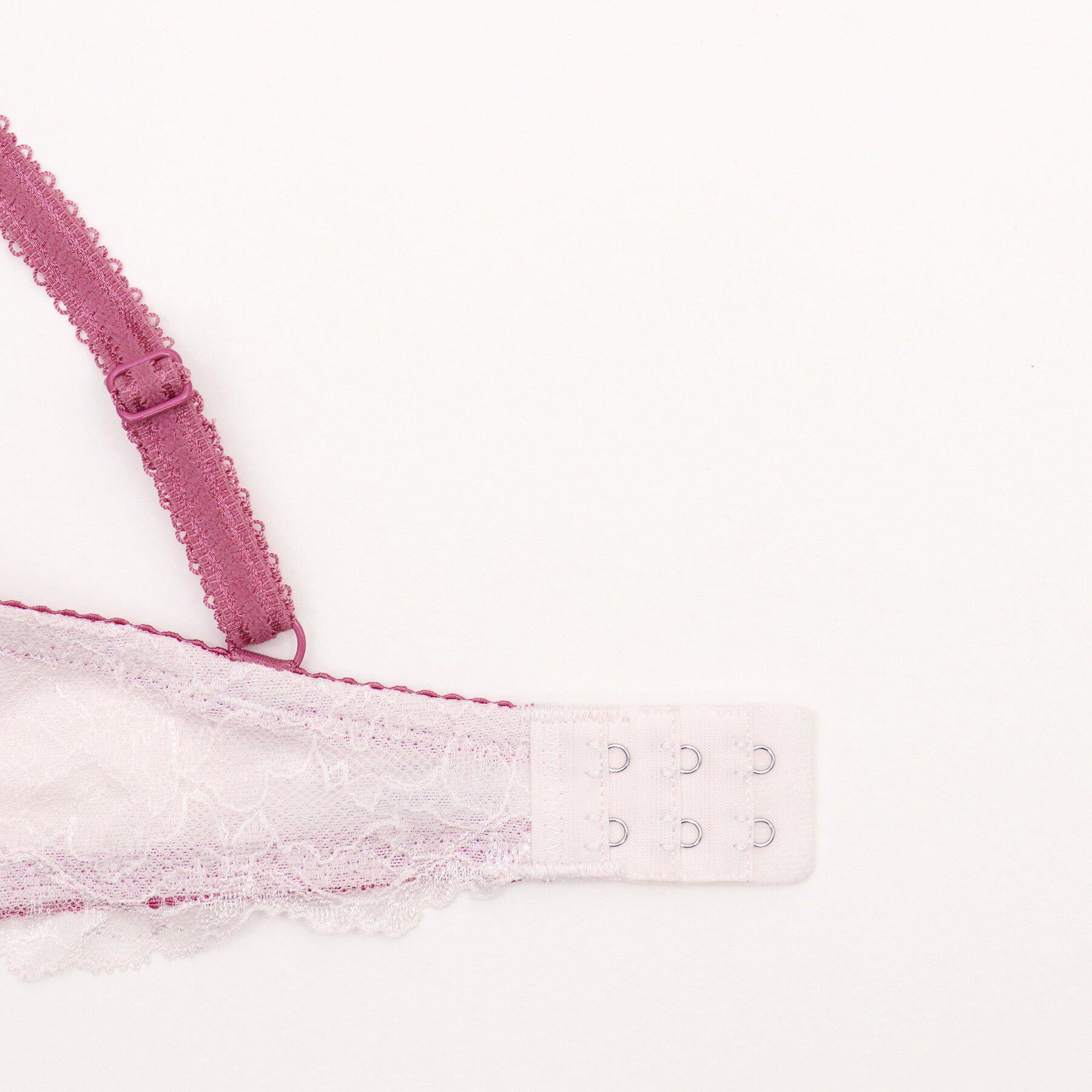 Risa Magli「ダニエラ ブラジャー (B-C) ＜V Make Type＞」|インナー|