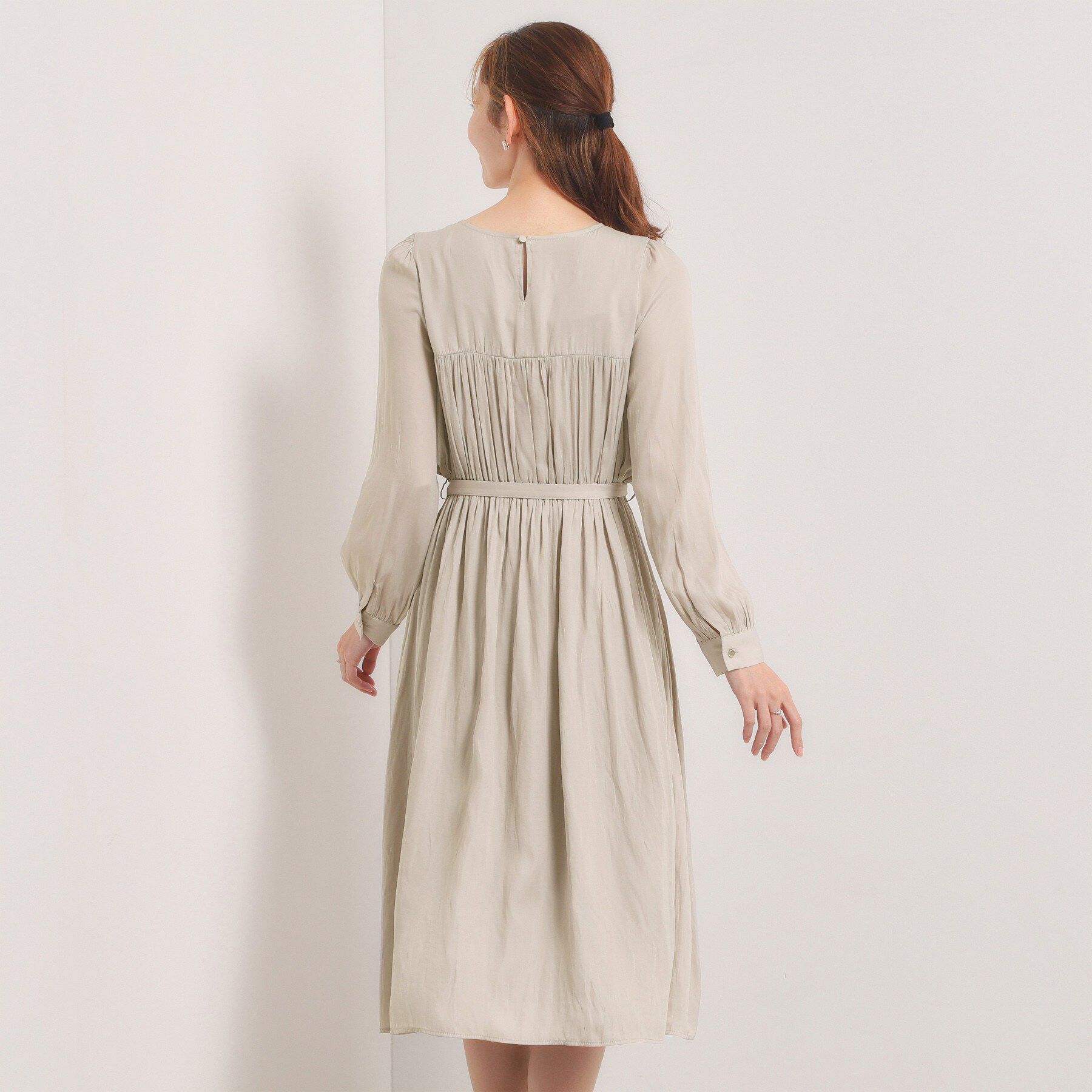 ITS&rsquo;DEMO「【入卒／手洗い可】サテンベルト付きワンピース」|ワンピース|