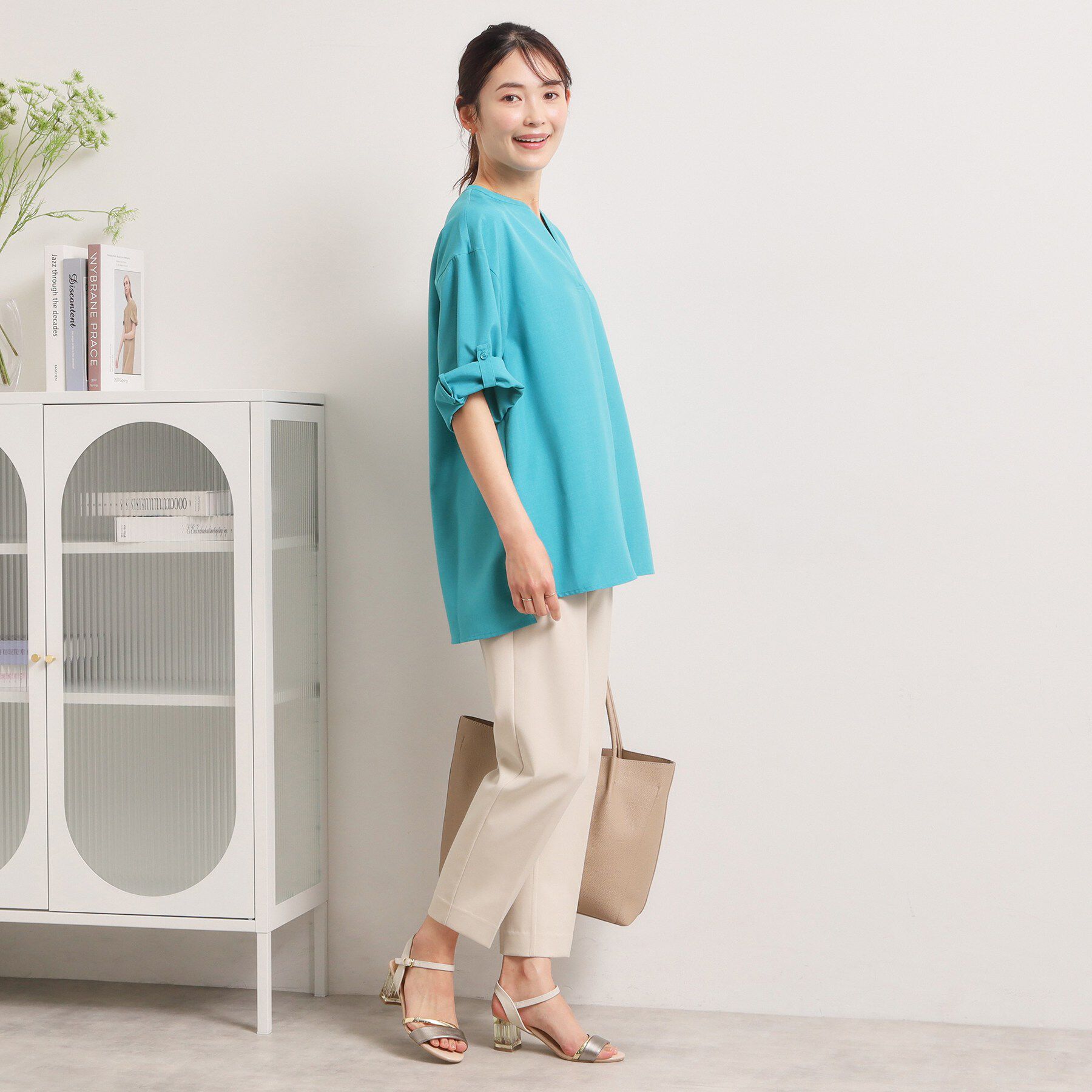 ITS&rsquo;DEMO「【UVケア／洗濯機OK／接触冷感／吸水速乾】麻調合繊スキッパーチュニック」|シャツ・ブラウス|