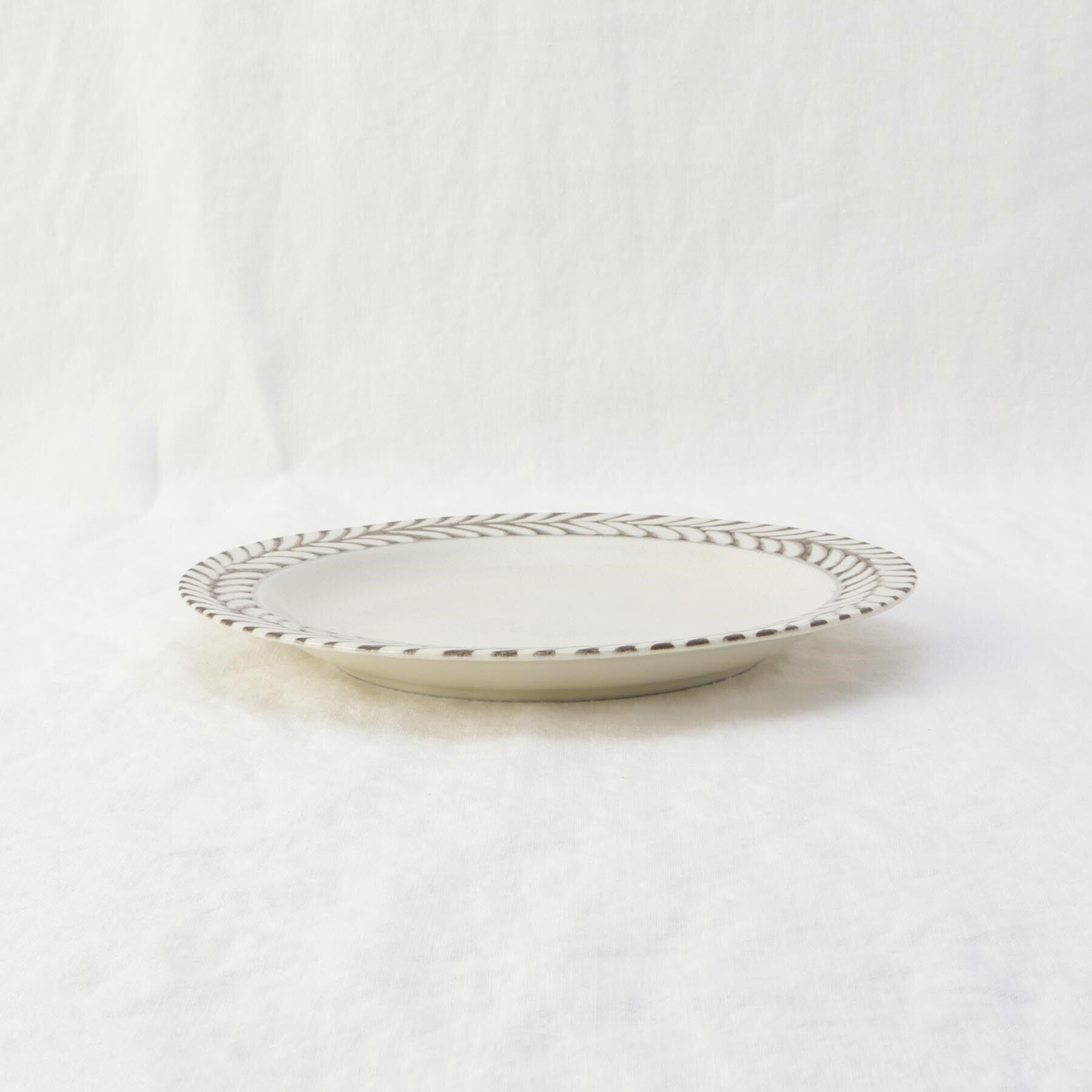 212 KITCHEN STORE「ブロウ プレートL IV」|食器・キッチングッズ|