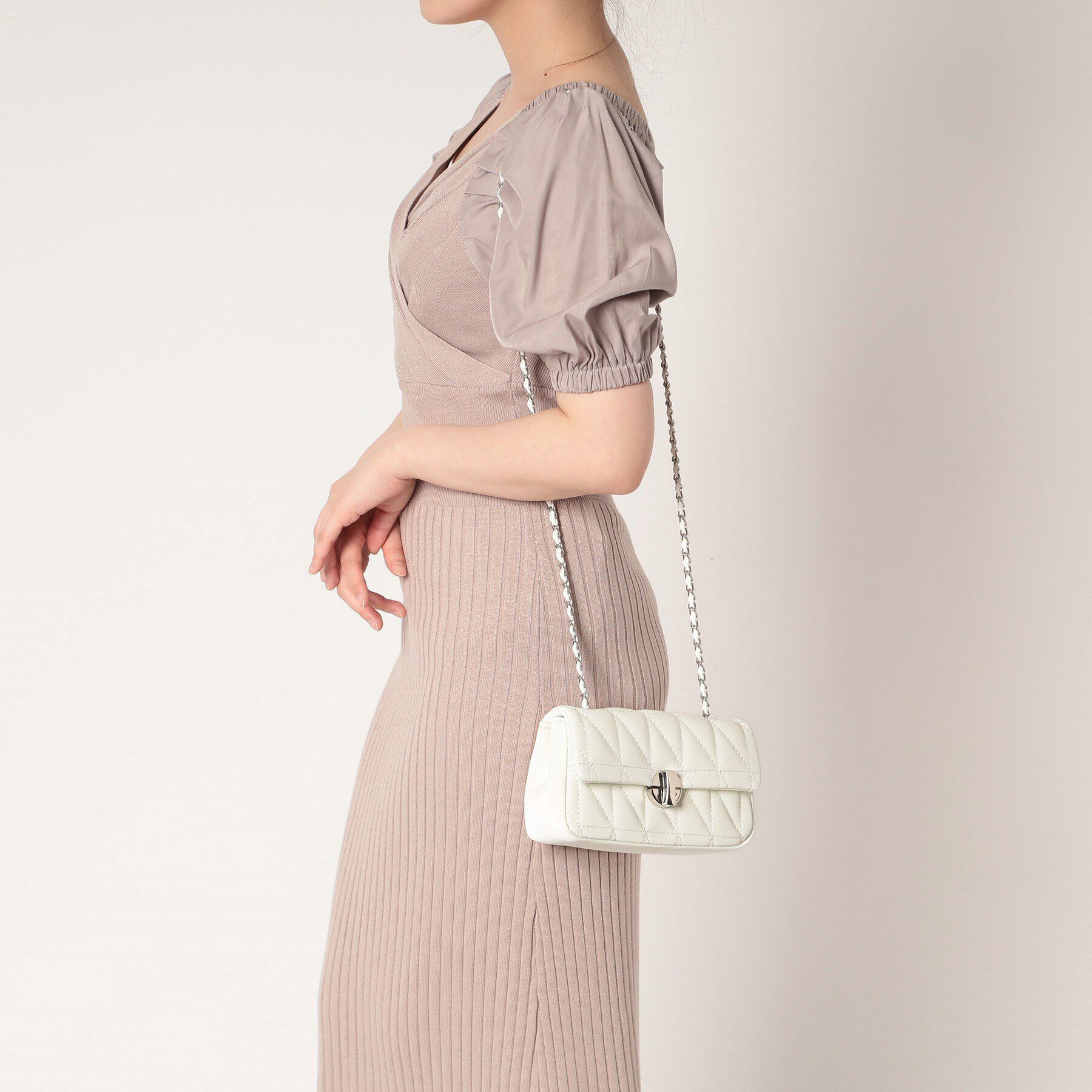 Ober Tashe「キルティングショルダーバッグ」|ショルダー・メッセンジャー|