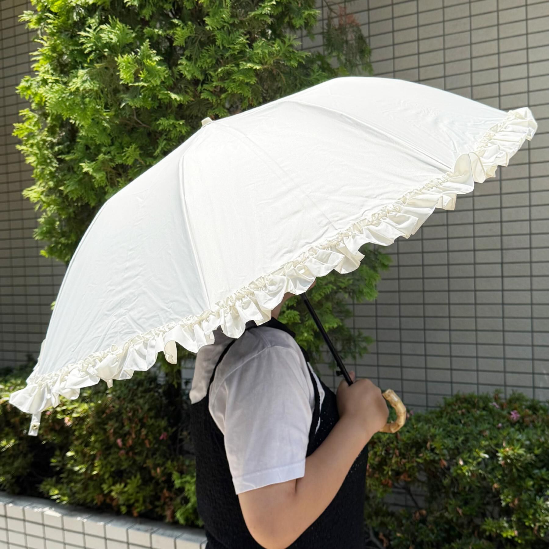 Ober Tashe「pink trick/ピンクトリック　遮光率100％！フリル折りたたみ日傘（晴雨兼用）」|傘|