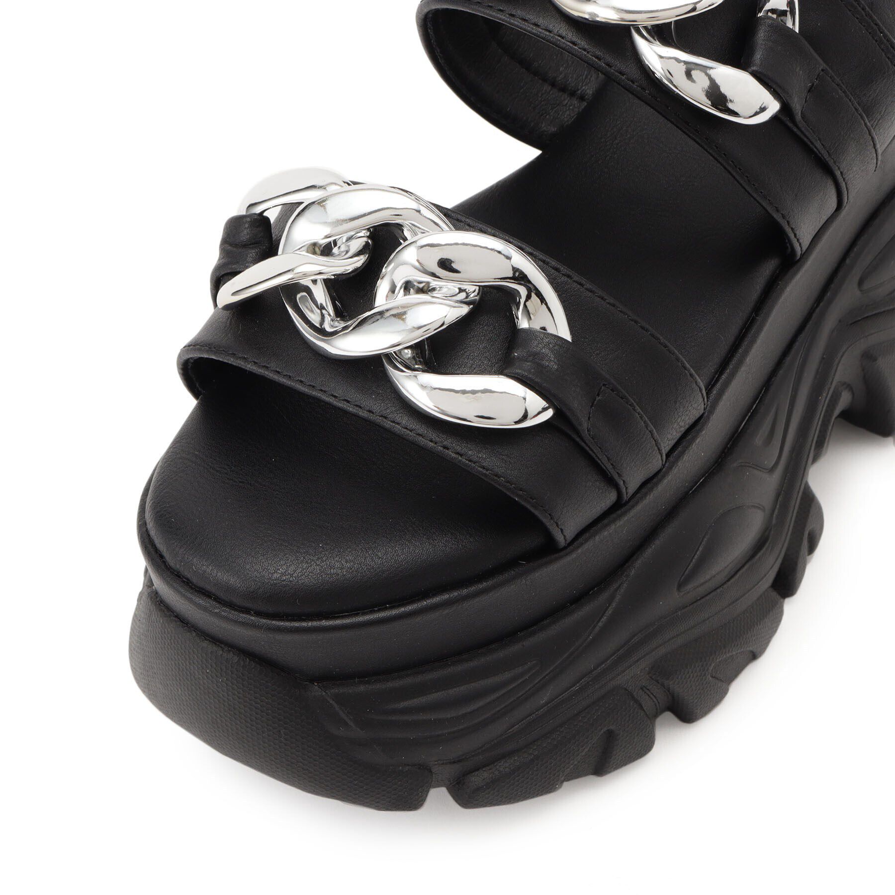 csT&P「ビックチェーン付き厚底サンダル」|サンダル|