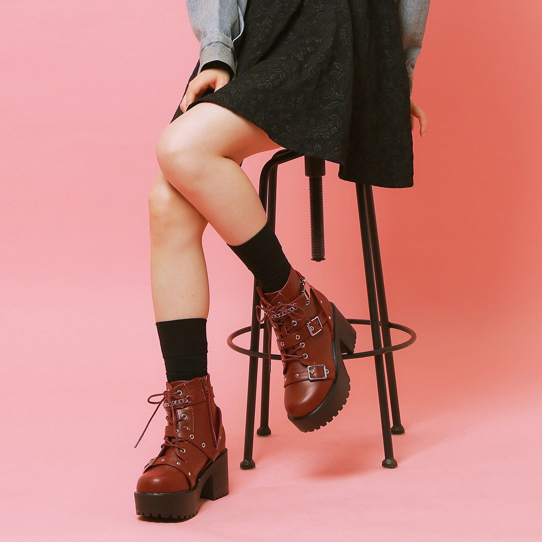 csT&P「厚底ベルト付きブーツ」|ショートブーツ|