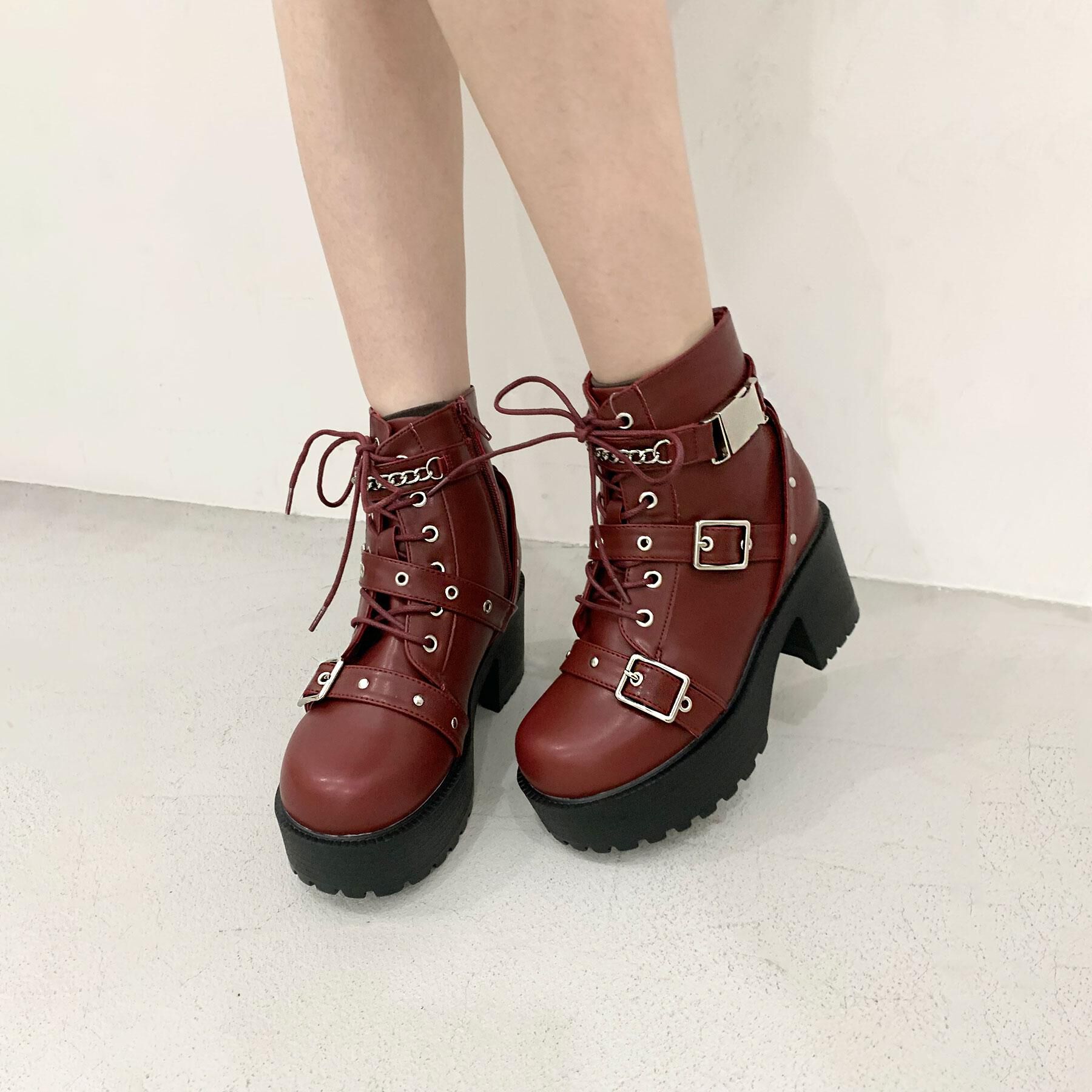 csT&P「厚底ベルト付きブーツ」|ショートブーツ|レッド(063)