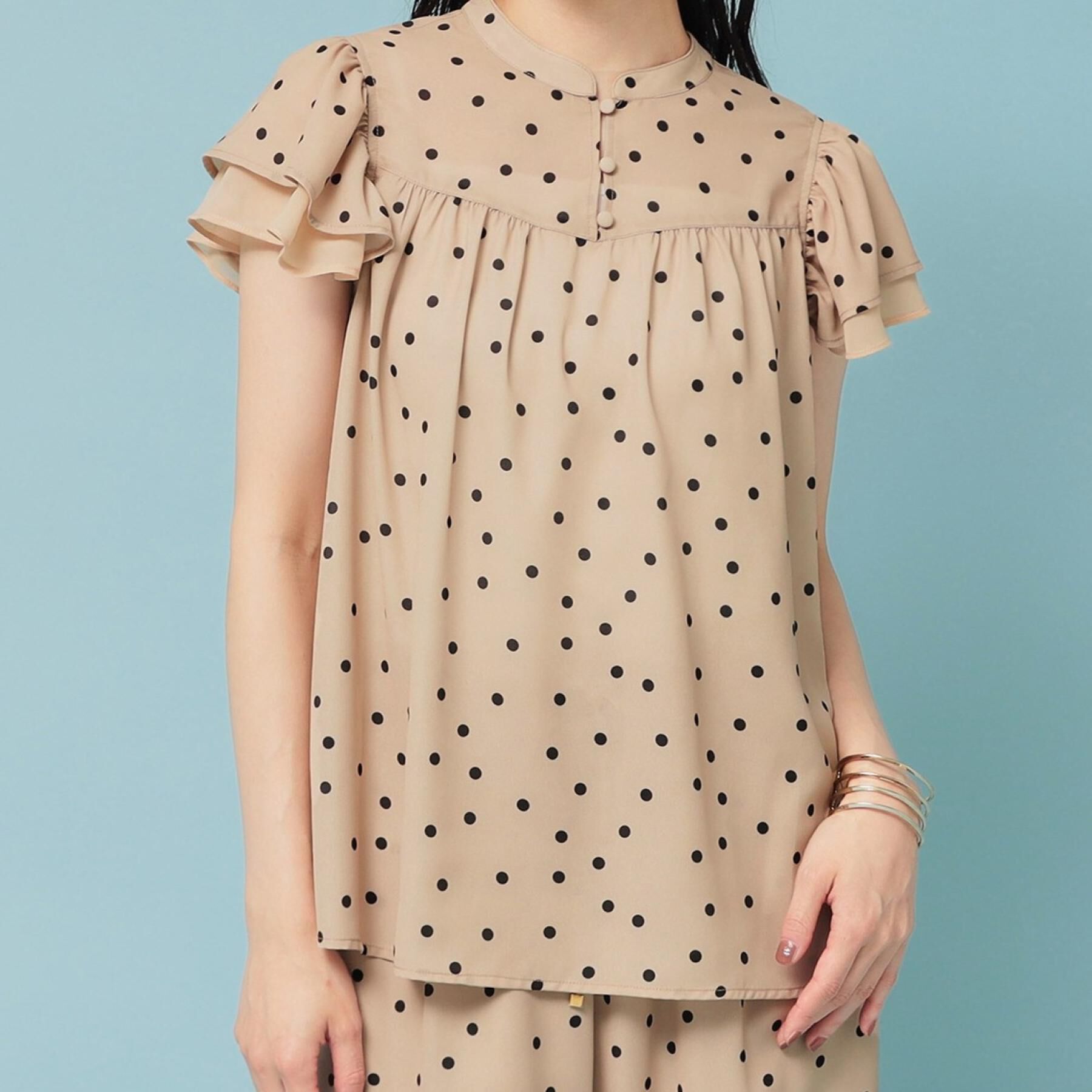 SunaUna「【袖ラッフル/フェミニン】大人可愛いドット柄ブラウス」|シャツ・ブラウス|