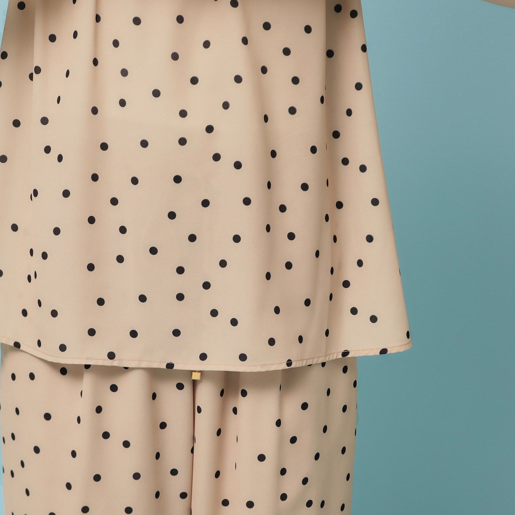 SunaUna「【袖ラッフル/フェミニン】大人可愛いドット柄ブラウス」|シャツ・ブラウス|