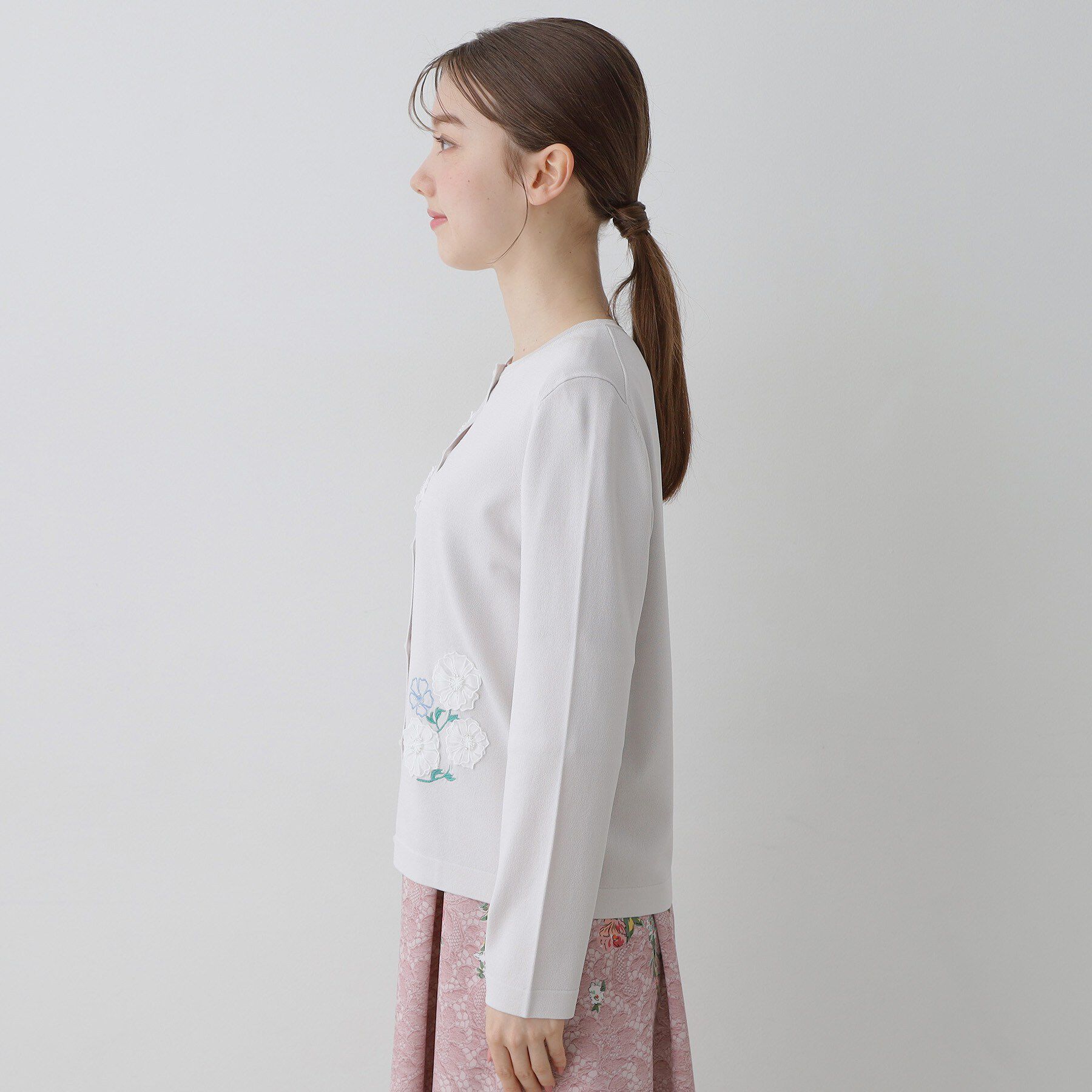 SunaUna「【SS～Lサイズ展開／フラワー刺繍】クラフトニット」|カーディガン|