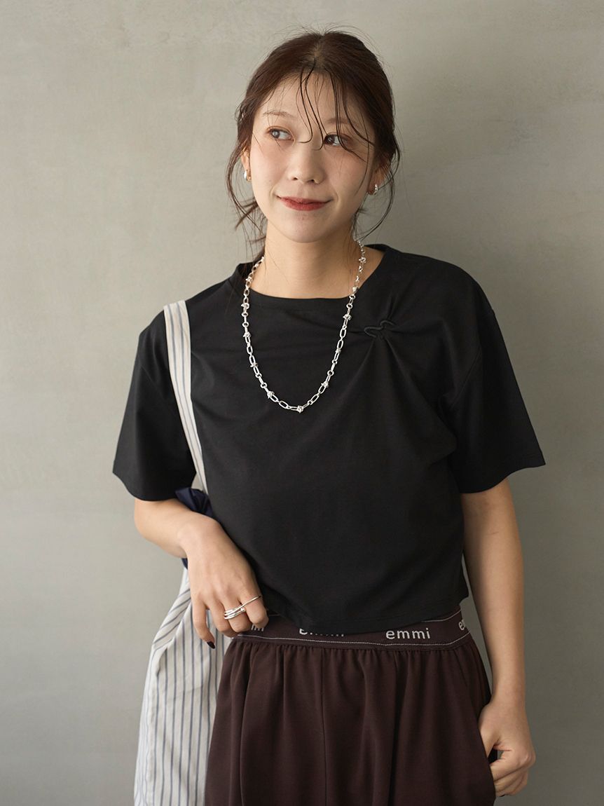 emmi atelier「【em】emmiロゴクロップドTシャツ/UVカット/接触冷感」|Tシャツ・カットソー|BLK