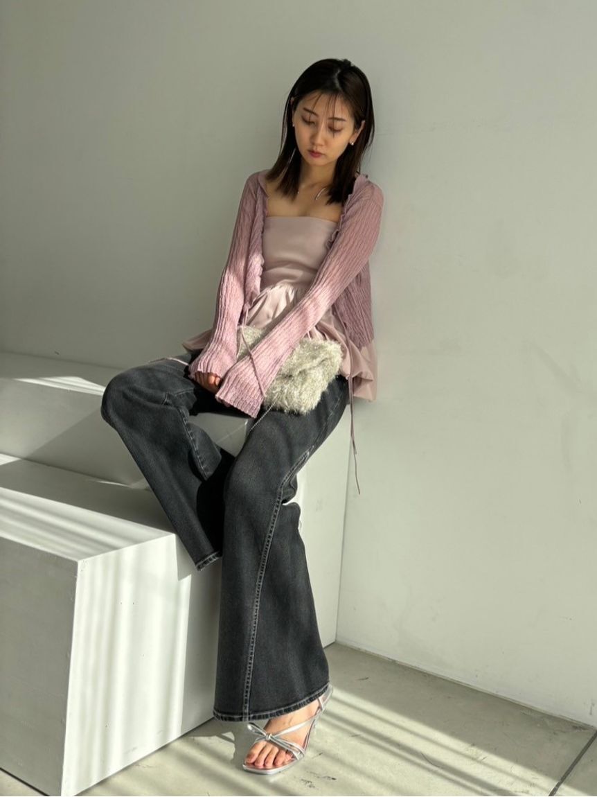 SNIDEL「Sustainableストレッチフレアデニムパンツ」|デニム|