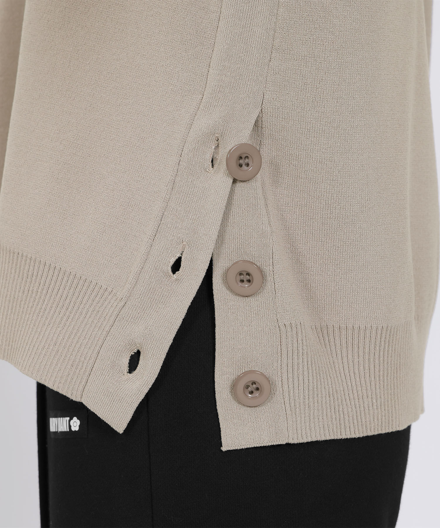 MARY QUANT「サイドボタンニット プルオーバー」|プルオーバー|