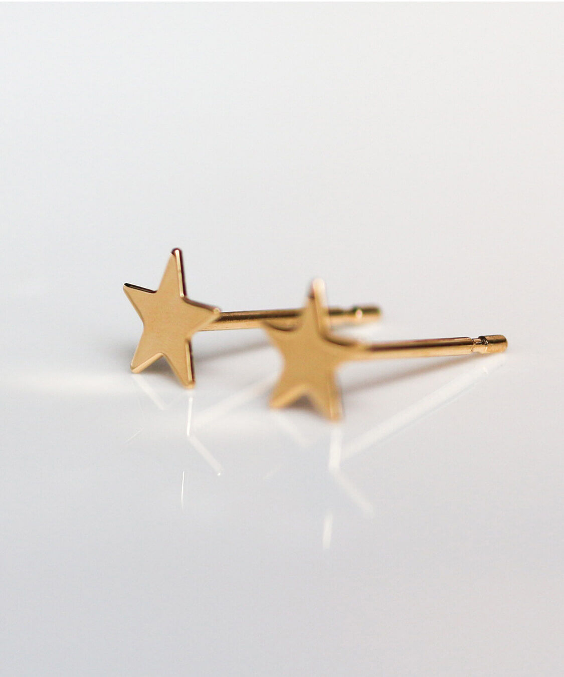  「ゴールド スター ピアス | K18」|ピアス|