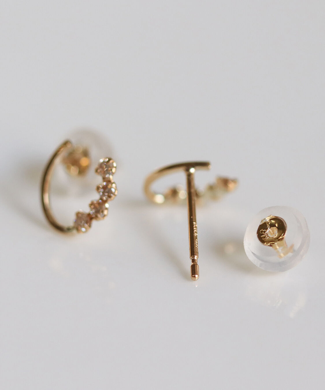  「ダイヤモンド ホースシュー ピアス | K18」|ピアス|