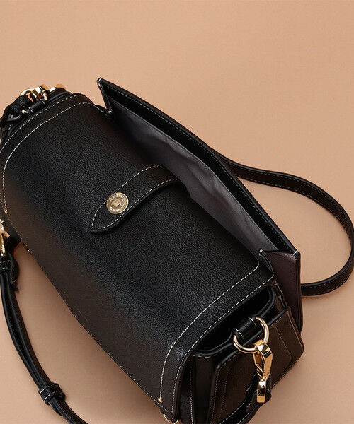 Samantha Thavasa「ビジューチャーム付き ショルダーバッグ」|ショルダー・メッセンジャー|