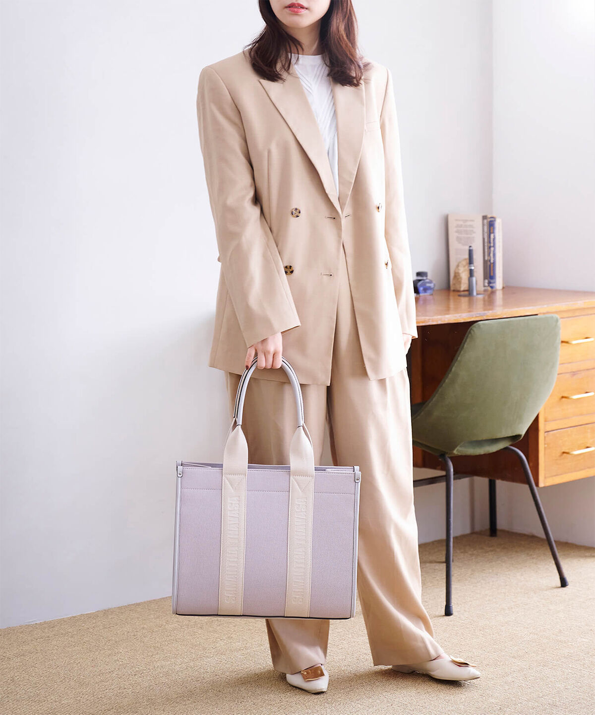 Samantha Thavasa「スクエアキャンバストート 大サイズ」|トートバッグ|