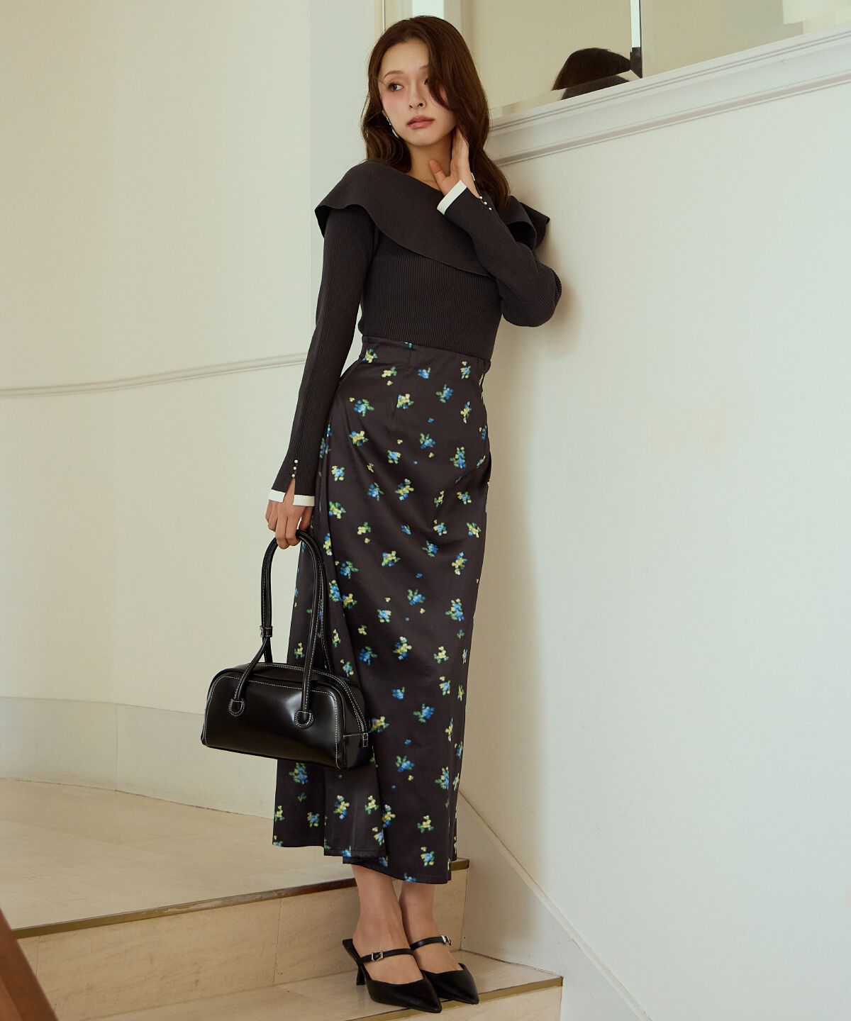 アンドクチュール「アシンメトリーカラーニットプルオーバー」|ニット・セーター|