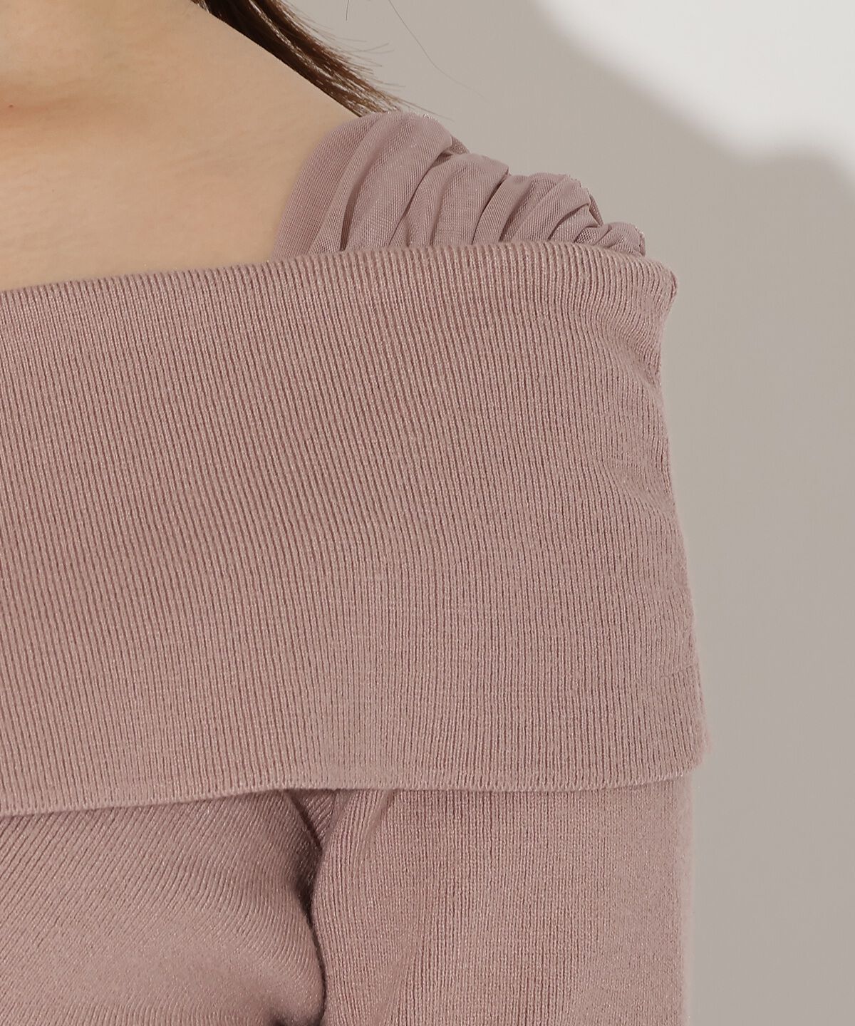 アンドクチュール「クロスネックプルオーバー」|ニット・セーター|