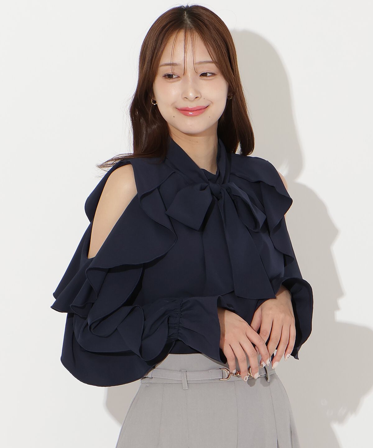 アンドクチュール「フリルボウタイブラウス」|シャツ・ブラウス|ネイビー