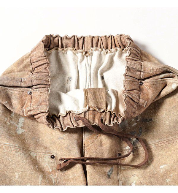 BEAMS「モック プリント ダブルニー スウェットパンツ」|チノ|