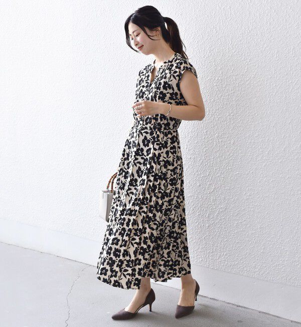 SHIPS for women「【WEB限定】〈洗濯機可能〉ドット 花柄 サイド プリーツ フレンチスリーブ ワンピース」|ワンピース|