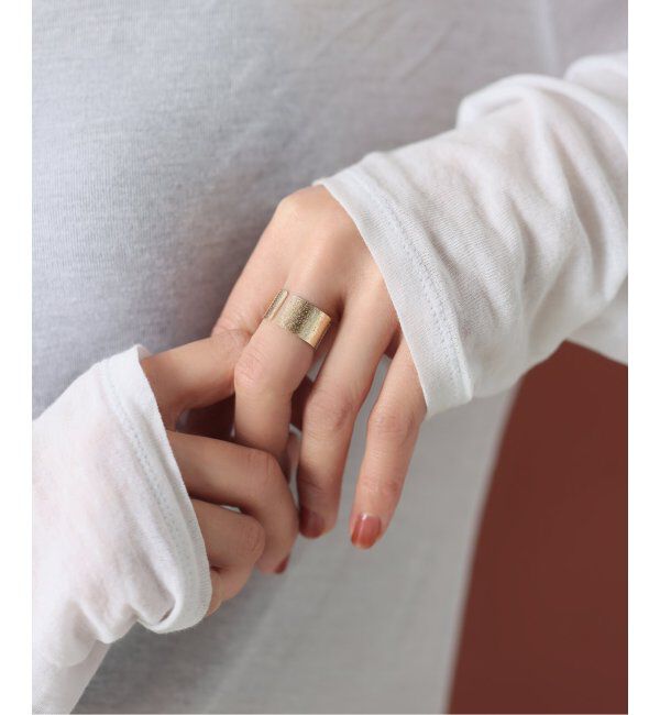 Lilas by Spick&Span「10mmテクスチャースリットリング K10」|リング|