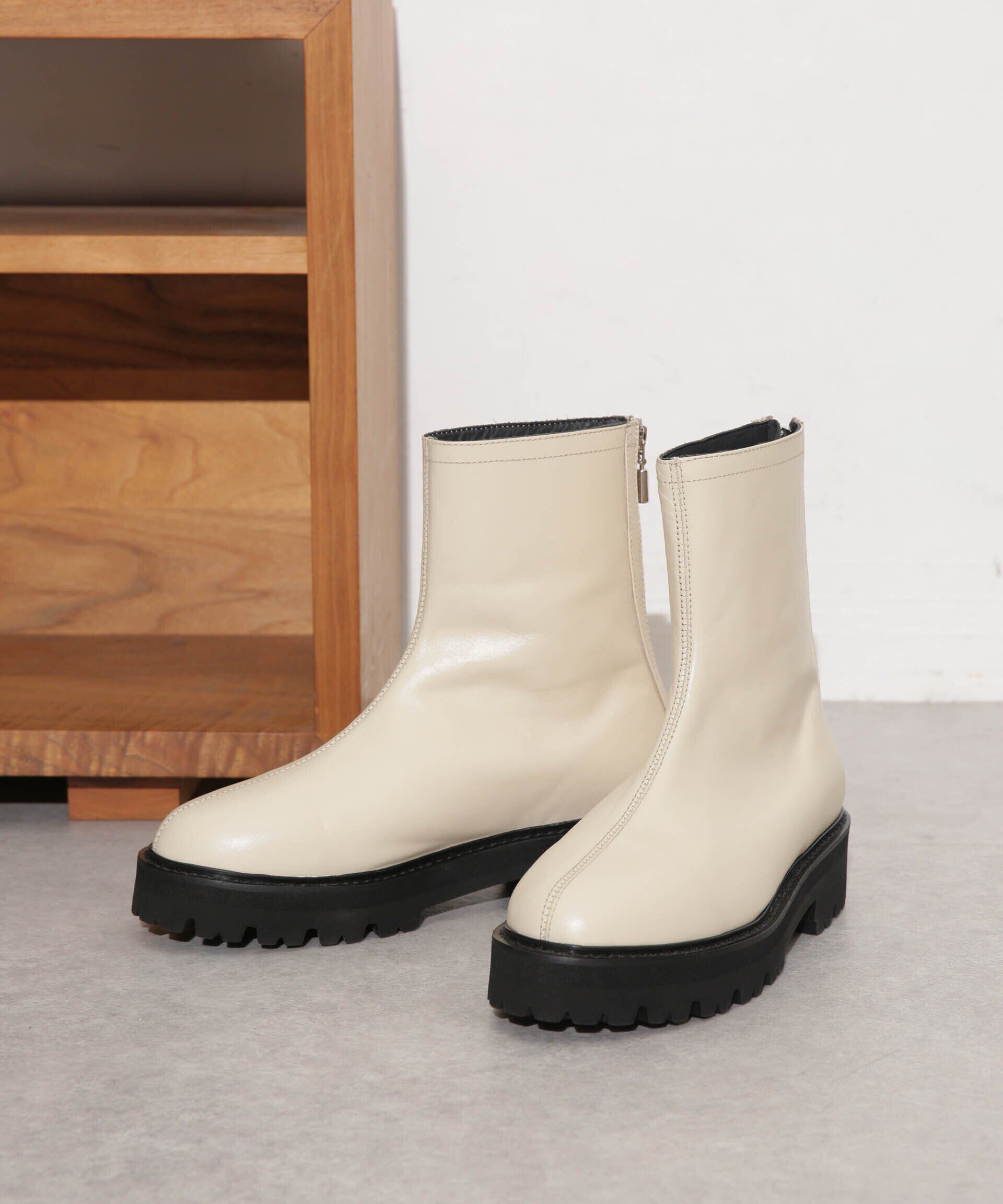 nano･universe「CAMINANDO/BACK ZIP BOOTS」|ショートブーツ|オフホワイト1